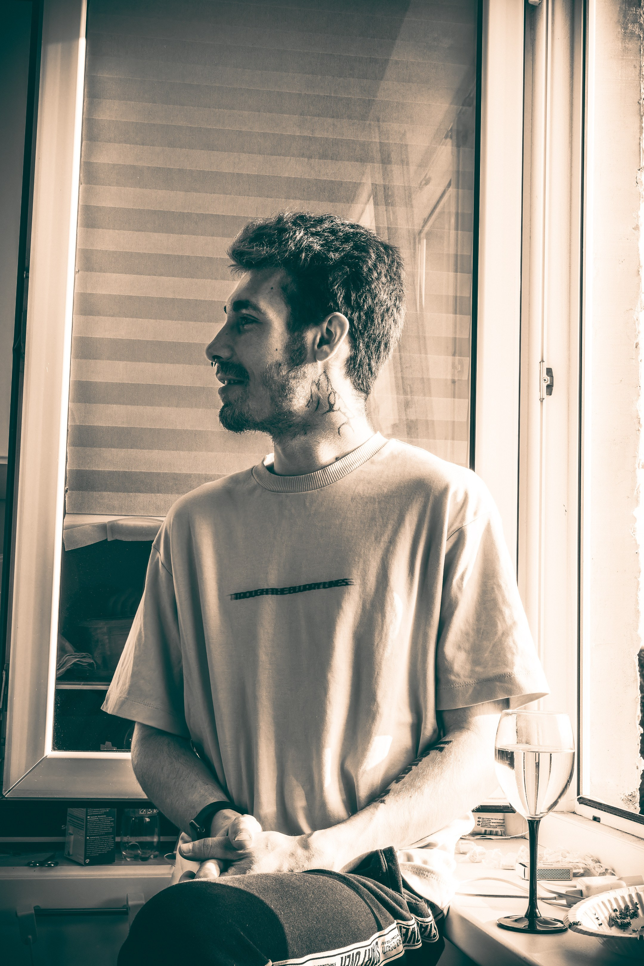 Nebula 25 — Fotod teie hingele