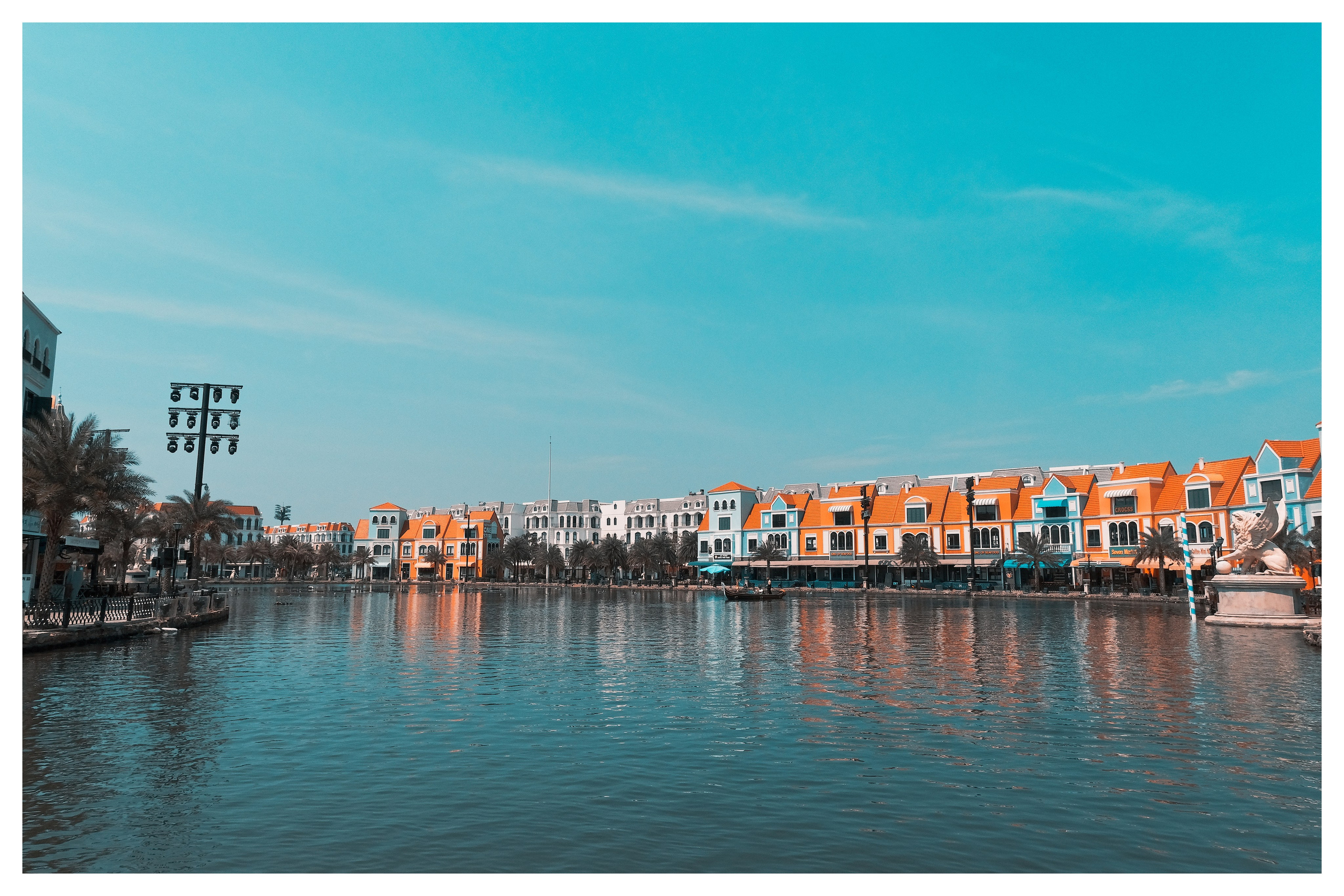 The Life of the Others | Phú Quốc 🇻🇳 |📍Vietnam. 中国街头摄影 | The Streets of China Through My Eyes | 深圳