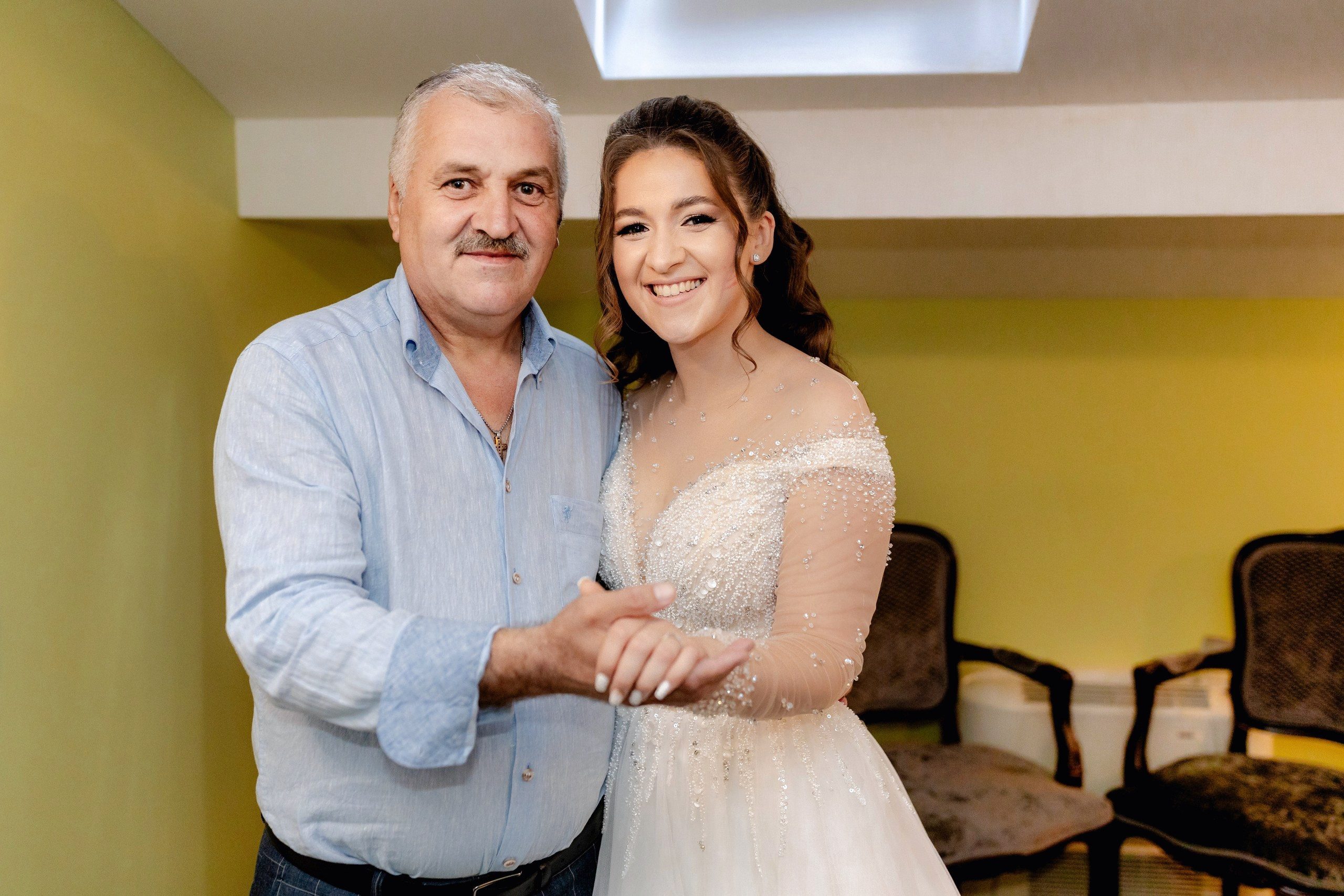 - nunta--fotograf-profesionist-botosani - fotografie-nunta-romantica - imagini-nunta-in-natura-alin-chirila-fotograf - fotografii-cuplu-indragostit-nunta-botosani - sedinta-foto-miri-andrei-iustina-alinofotostudio - amintiri-din-nunta-realizate-de-fotograf-profesionist - povestea-nuntii-andrei-si-iustina-in-imagini-alinofotostudio-fotograf evenimente- evenimente Botoșani -fotograf Suceava - fotograf Iași- servicii foto. servicii foto Botoșani. servicii foto video Botoșani. fotograf nunta. fotograf evenimente. fotograf nunta Botoșani. Alin chirila. Alin chirila fotograf. Alinofotostudio.- servicii foto. servicii foto Botoșani. servicii foto video Botoșani. fotograf nunta. fotograf evenimente. fotograf nunta Botoșani. Alin chirila. Alin chirila fotograf. Alinofotostudio.fotograf stare civilă,poze stare civilă,album foto stare civilă,servicii foto suceava,fotograf evenimente suceava,fotograf nuntă suceava,poze cununie civilă,ședință foto stare civilă,sesiune foto suceava,fotograf profesionist suceava,fotograf botosani,stare civila botosani,alinofotostudio,alin chirila fotograf.servicii foto. servicii foto Botoșani. servicii foto video Botoșani. fotograf nunta. fotograf evenimente. fotograf nunta Botoșani. Alin chirila. Alin chirila fotograf. Alinofotostudio.fotograf stare civilă,poze stare civilă,album foto stare civilă,servicii foto suceava,fotograf evenimente suceava,fotograf nuntă suceava,poze cununie civilă,ședință foto stare civilă,sesiune foto suceava,fotograf profesionist suceava,fotograf botosani,stare civila povestitor prin fotografiebotosani,alinofotostudio,alin chirila fotograf,servicii foto. servicii foto Botoșani. servicii foto video Botoșani. fotograf nunta. fotograf evenimente. fotograf nunta Botoșani. Alin chirila. Alin chirila fotograf. Alinofotostudio.fotograf stare civilă,poze stare civilă,album foto stare civilă,servicii foto suceava,fotograf evenimente suceava,fotograf nuntă suceava,poze cununie civilă,ședință foto stare civilă,sesiune foto suceava,fotograf profesionist suceava,fotograf botosani,stare civila botosani,alinofotostudio,alin chirila fotograf,cununie religioasă botoșani,andreea și neculai,capela militară botoșani,foto conacul zăicești,fotograf nuntă botoșani,fotograf cununie religioasă,foto evenimente botoșani,poze cununie capela militară,ședință foto zăicești,fotograf profesionist botoșaniMire și mireasă – Sergiu & Liliana – ziua nunții, 2024 - Emoții în ziua nunții – Sergiu și Liliana - Dansul mirilor – fotografie artistică nuntă 2024 - Sedinta foto romantică în natură – Sergiu & Liliana - Rochia de mireasă și detalii de nuntă elegan-Album de cununie civilă Florin și Anda – Fotografii profesionale realizate de Alin Chirilă în Botoșani -fotograf prin fotografie-Ședință foto Trash the Dress pe muntele Rarău cu Iulian și Iuliana – fotografie de cuplu, natură montană, emoție autentică surprinsă de Alin Chirilă, povestitor prin fotografie.- "Iulian și Iuliana pe crestele Rarăului – fotografie Trash the Dress în natură" - "Cuplu îmbrățișat la apus pe muntele Rarău – ședință foto după nuntă" - "Rochie de mireasă în vânt pe munte – Trash the Dress Rarău-1. Iulian și Iuliana pe muntele Rarău – ședință foto Trash the Dress în natură, cu peisaj montan spectaculos 2. Cuplu în îmbrățișare pe Rarău – emoție autentică surprinsă după nuntă 3. Rochie de mireasă în bătaia vântului – fotografie artistică Trash the Dress în munți 4. Mire și mireasă privind spre orizont – dragoste și libertate pe muntele Rarău 5. Iuliana zâmbind în rochia de mireasă – portret în natură, Trash the Dress 6. Iulian ținându-și mireasa de mână – ședință foto romantică pe munte 7. Detaliu cu rochia pe stâncă – estetică naturală Trash the Dress Rarău 8. Cuplu în mers pe poteca Rarăului – fotografie simbolică de după nuntă 9. Apus de soare pe Rarău în spatele mirilor – imagine de poveste Trash the Dress 10. Iulian și Iuliana râzând împreună – momente autentice surprinse de Alin Chirilă, povestitor prin fotografie