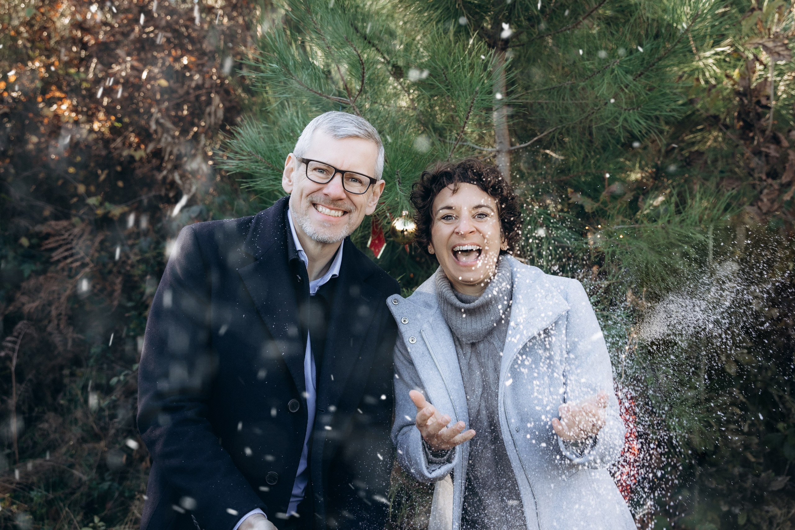 Christmas Love Story at Forêt de Bouconne. Eugénie Smirnova — your photographer in Toulouse and southwest France