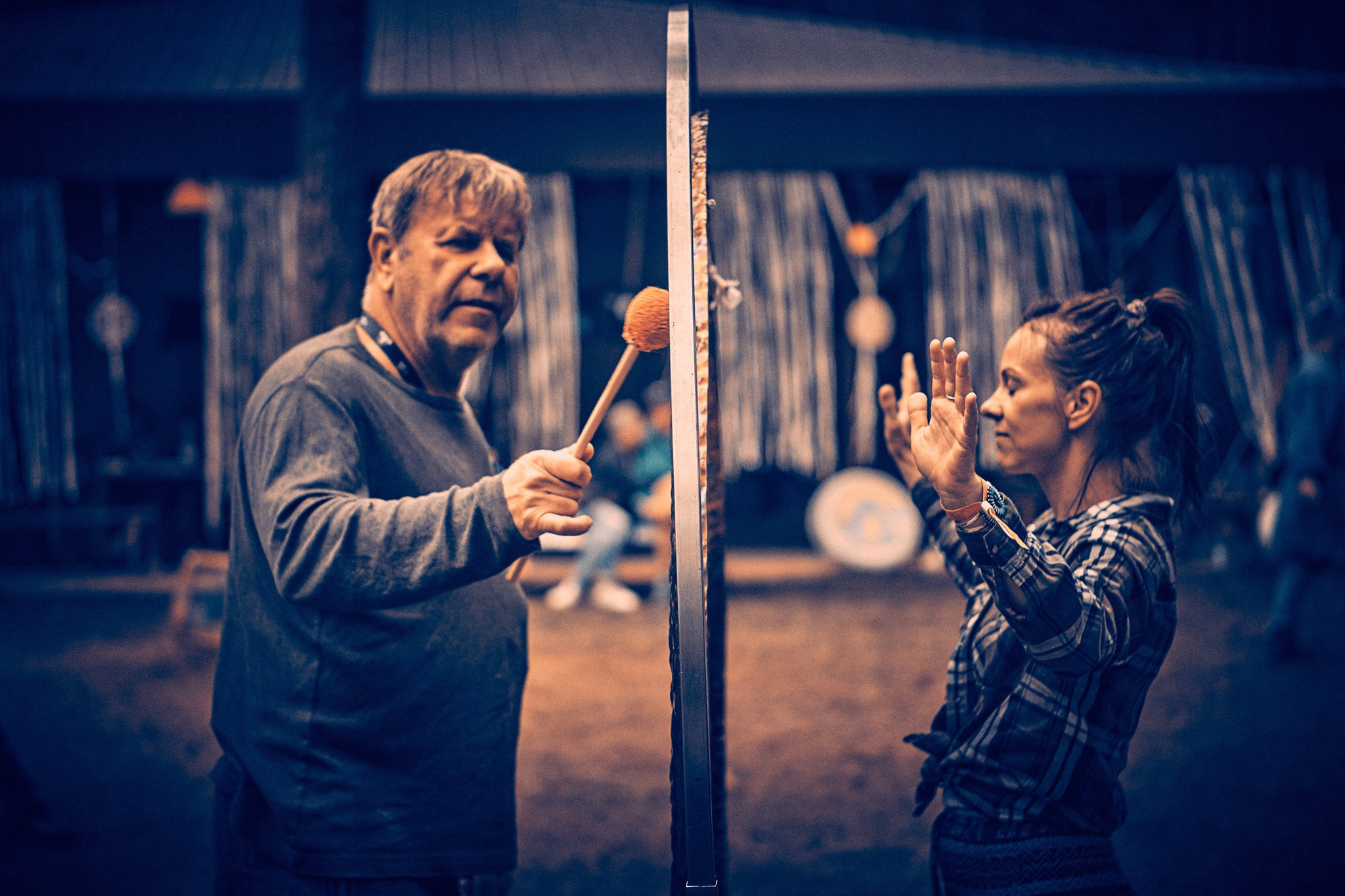 Portrety Ludzi, zrobione na Festiwalach Świadomościowych i Muzycznych: Dharma, ZIELONE KRĘGI, Wibracje, FRUŃ, Organic, Turkusowa Wyspa. Andriej Szypilow - Fotografia & Wideografia