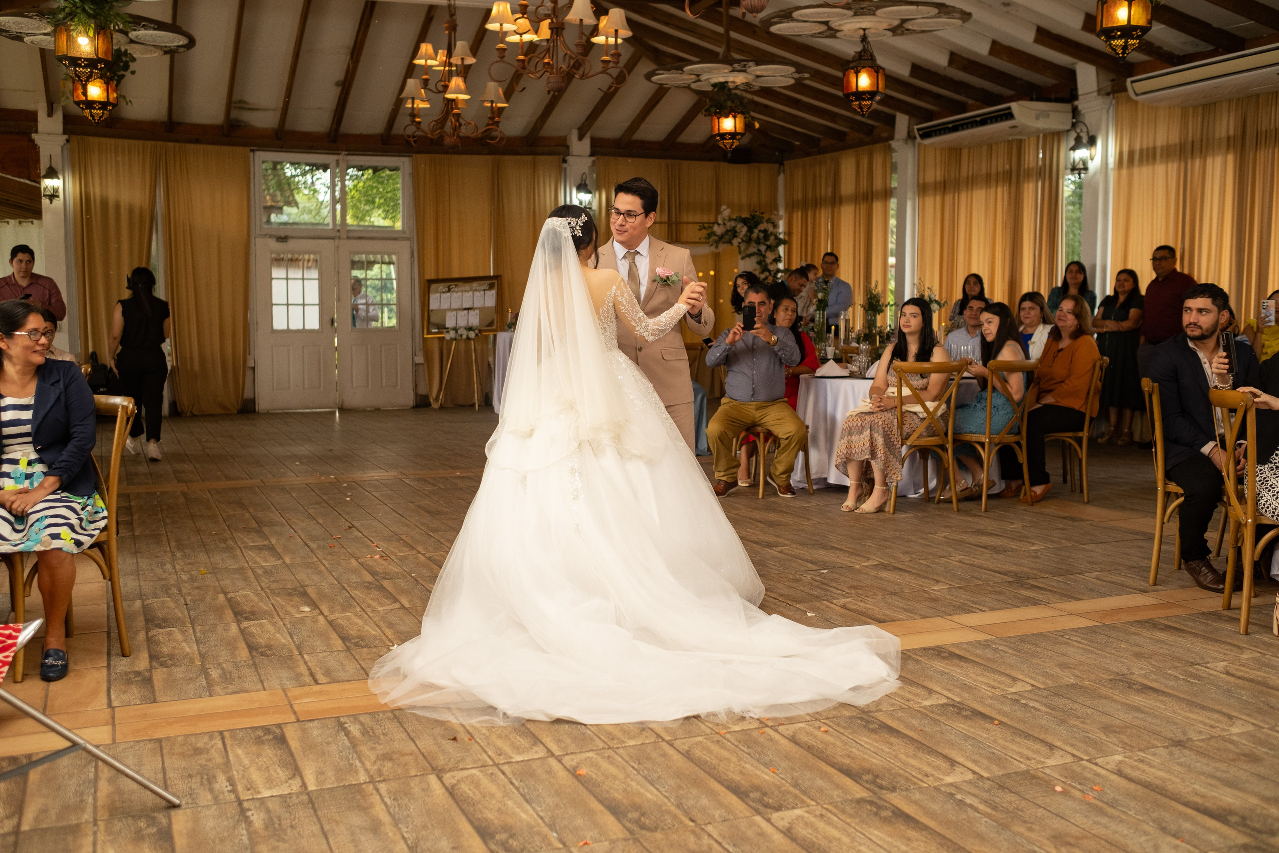 Abi & Gio. Daniel Brand | Fotografía de Bodas y Comercial en Honduras