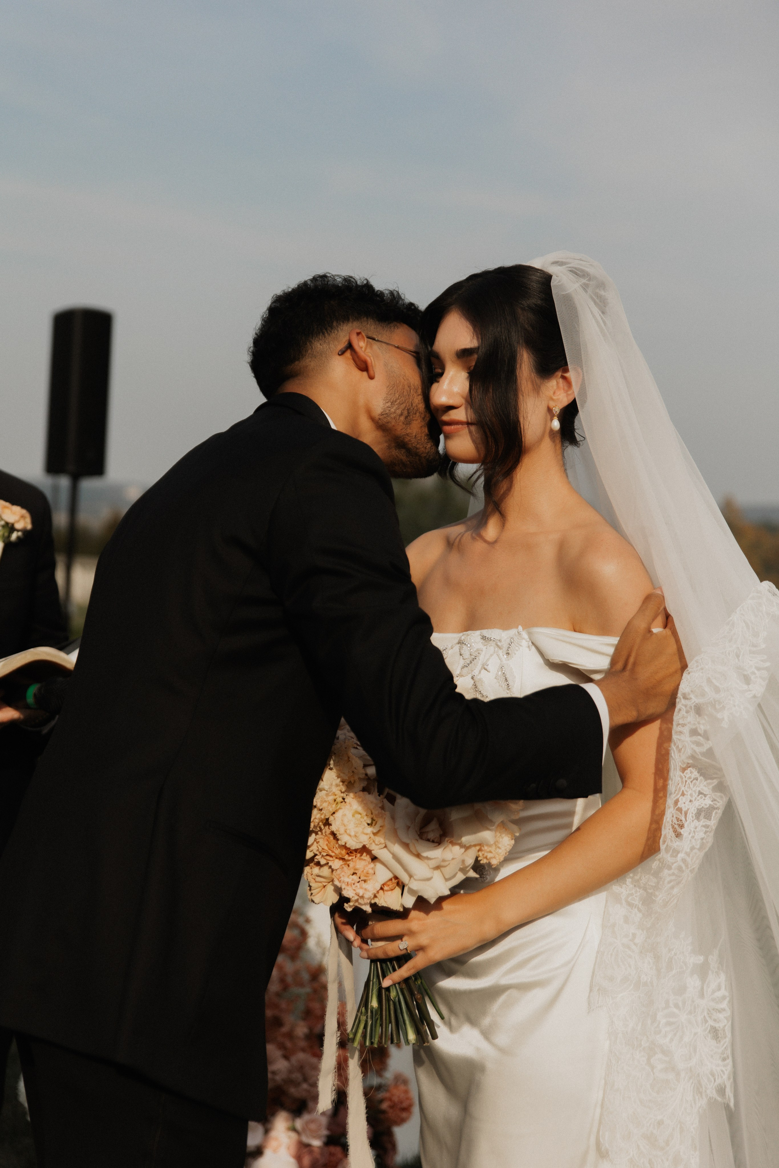 Elegant Castle Wedding in Austria | Alwin & Ruth’s Fairytale Celebration. Wedding photographer and videographer based in Timisoara, Romania