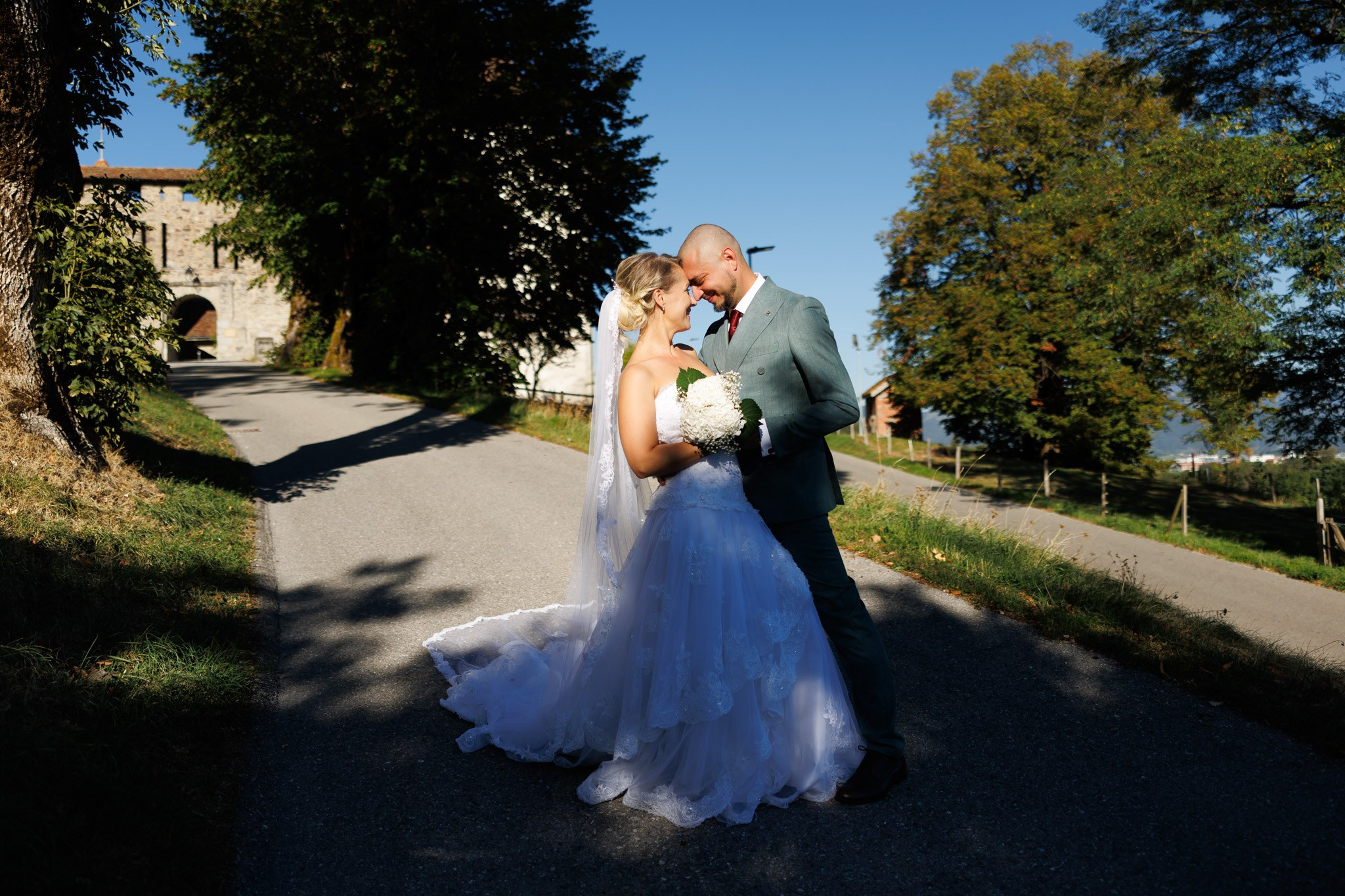 Mirii într-un moment de tandrețe la Château de Vaulruz