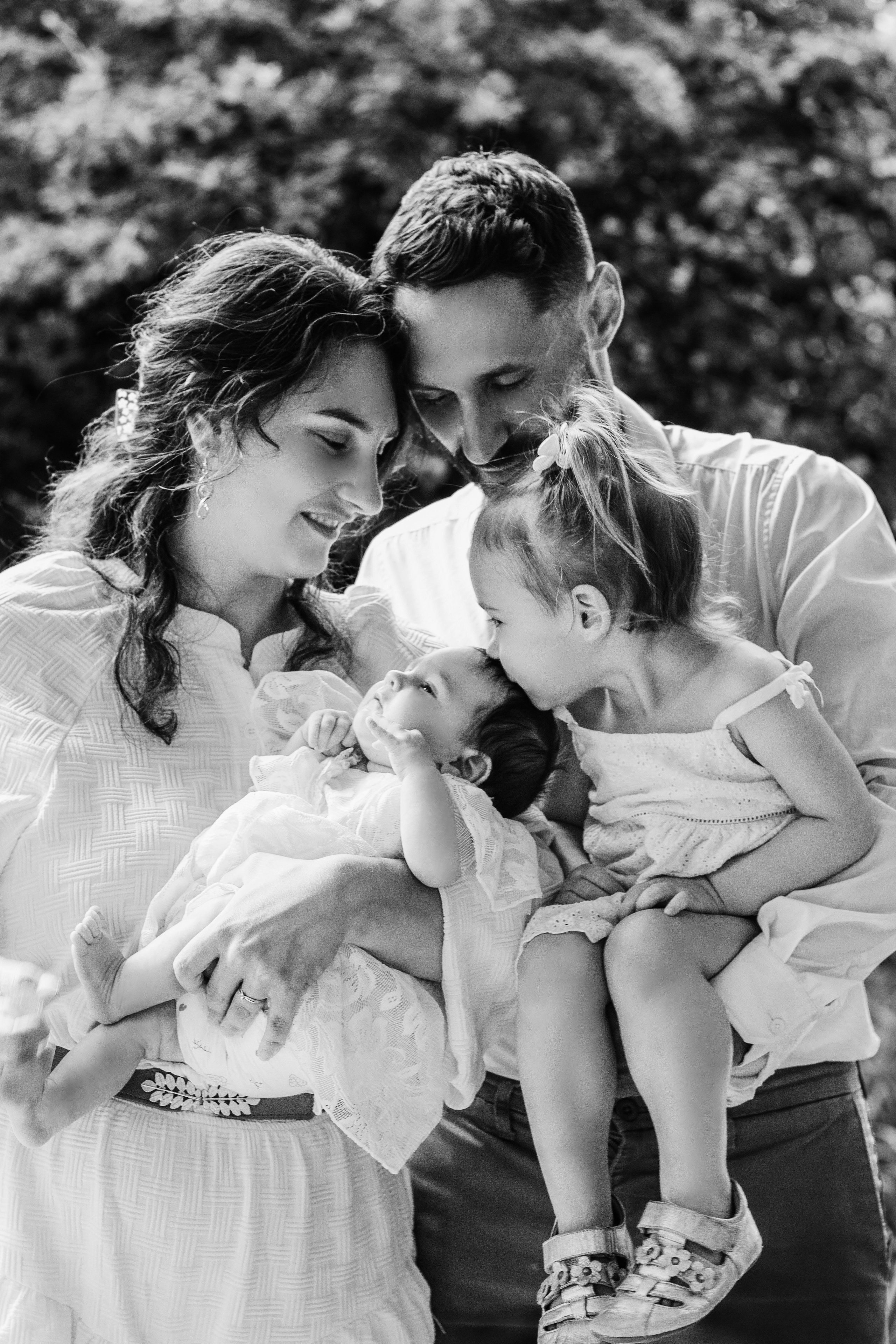 Gwendolyne et sa famille. Studio photo « Partage ton bonheur » – Photographe famille près de Châtellerault, Poitiers et Tours