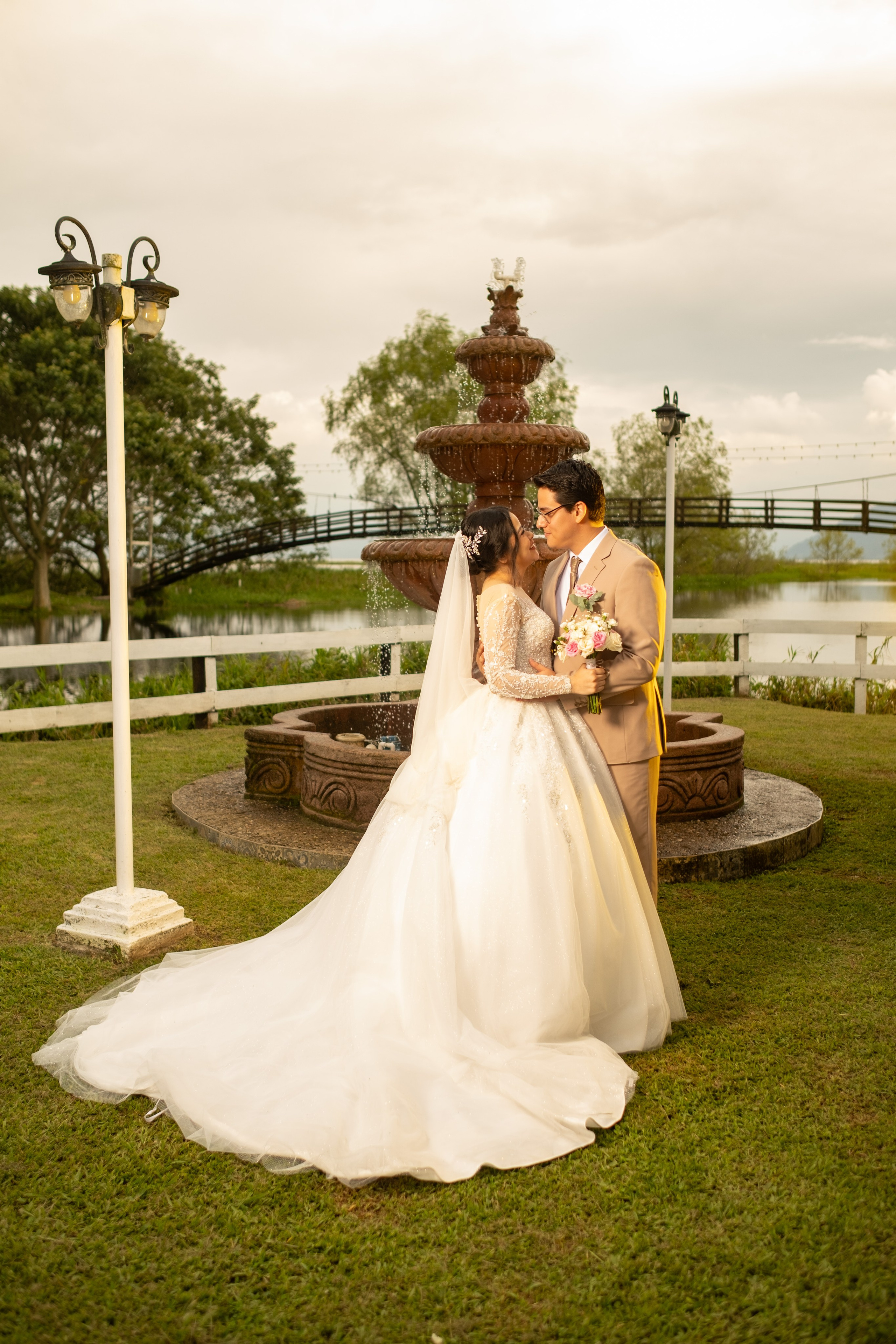 Abi & Gio. Daniel Brand | Fotografía de Bodas y Comercial en Honduras