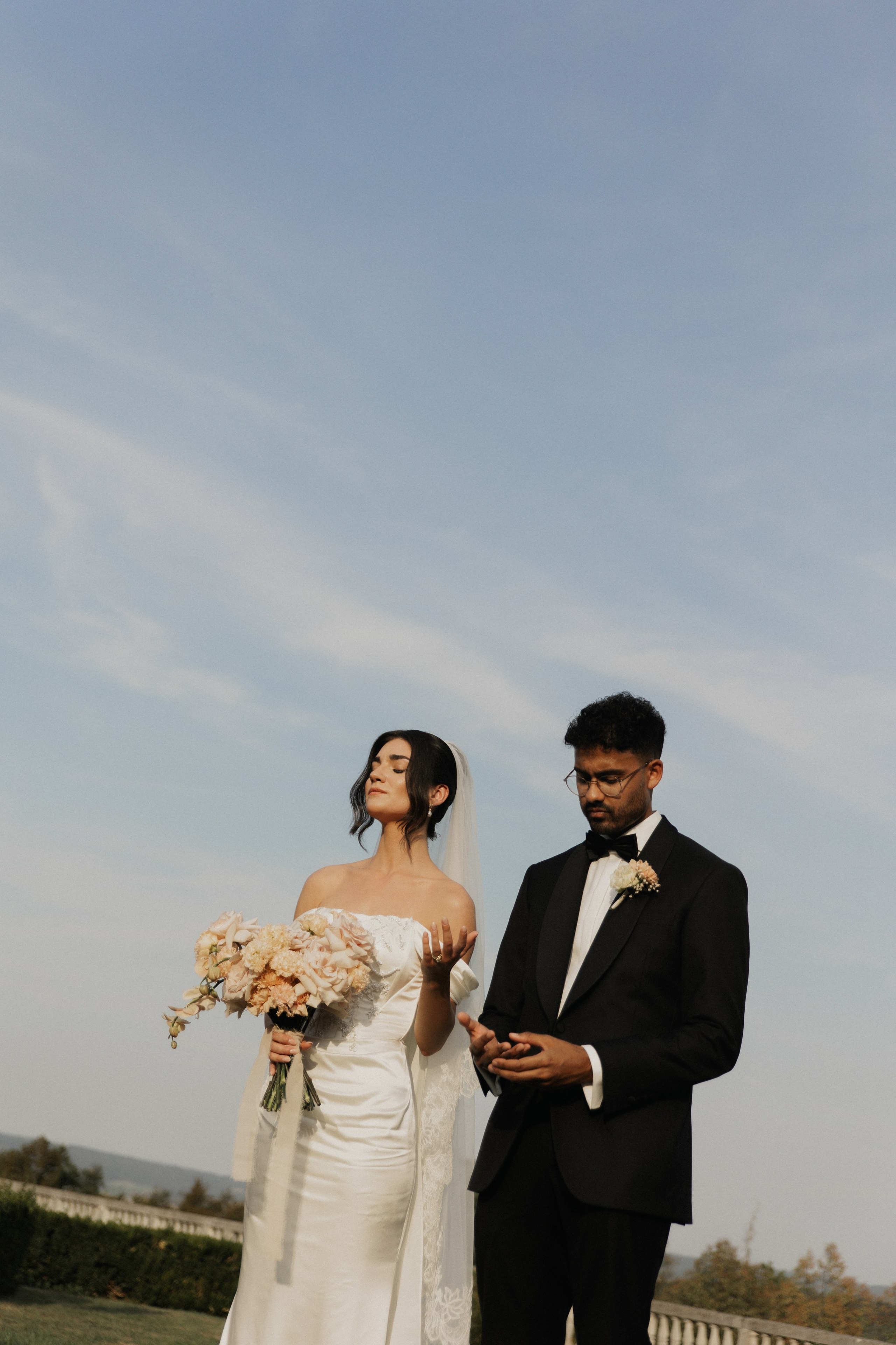 Elegant Castle Wedding in Austria | Alwin & Ruth’s Fairytale Celebration. Wedding photographer and videographer based in Timisoara, Romania