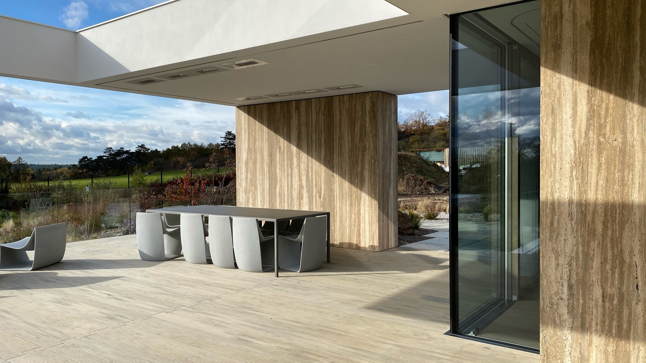 Bytový architekt, bytový designér, architekt Praha. Architekti v České republice czech architects Design interiéru i exteriéru Navrhujeme luxusní domy Architekt a architektonická kancelář Návrhy domů, bytů, interiérů Luxusní vila Nejlepší Vily v Praha, Česká republika Prague Luxury Villa, Vila Wellness Aqua House Luxusní rodinné vily