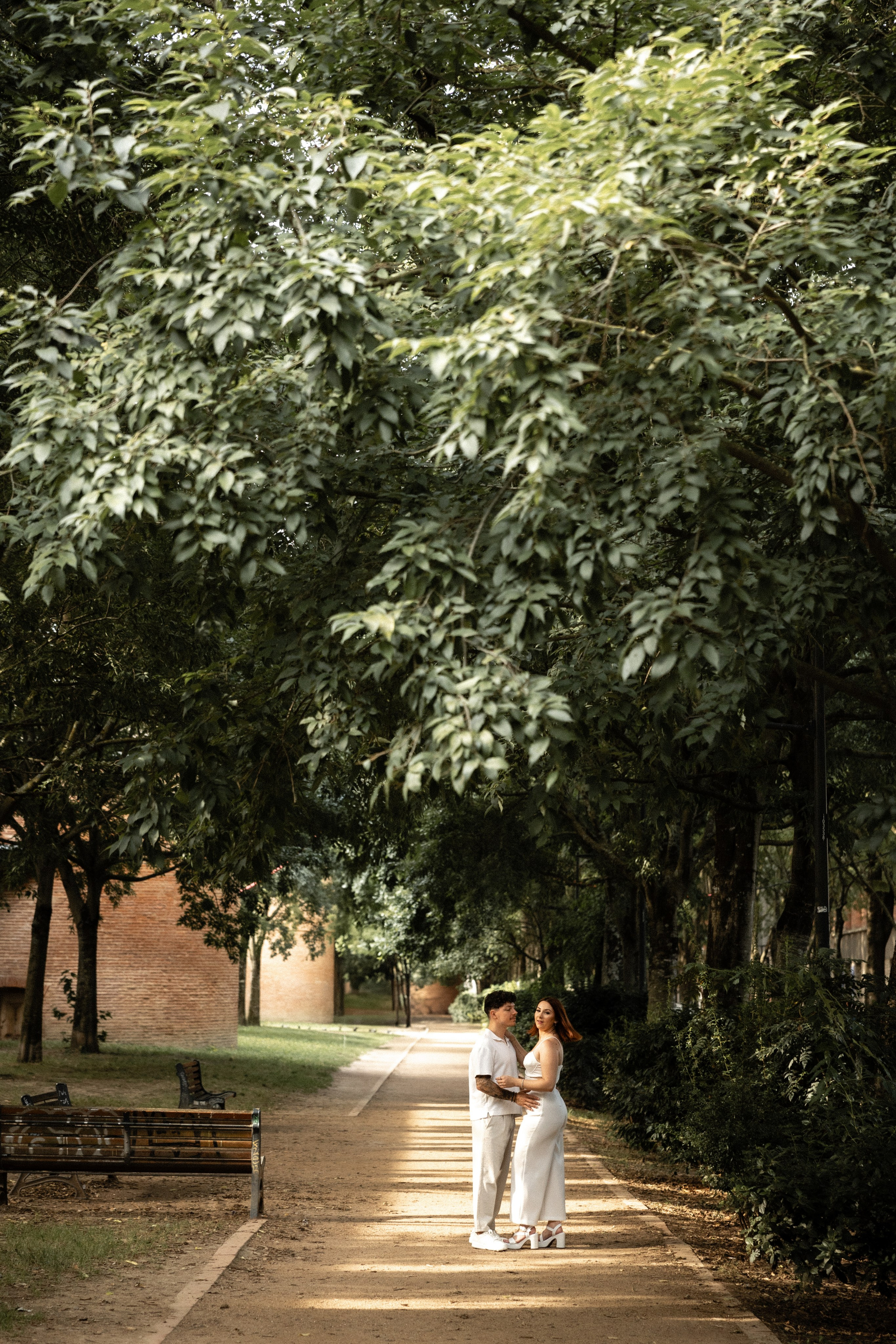 Engagement love Story in Toulouse. Eugénie Smirnova — photographe à Toulouse et dans le sud-ouest de la France