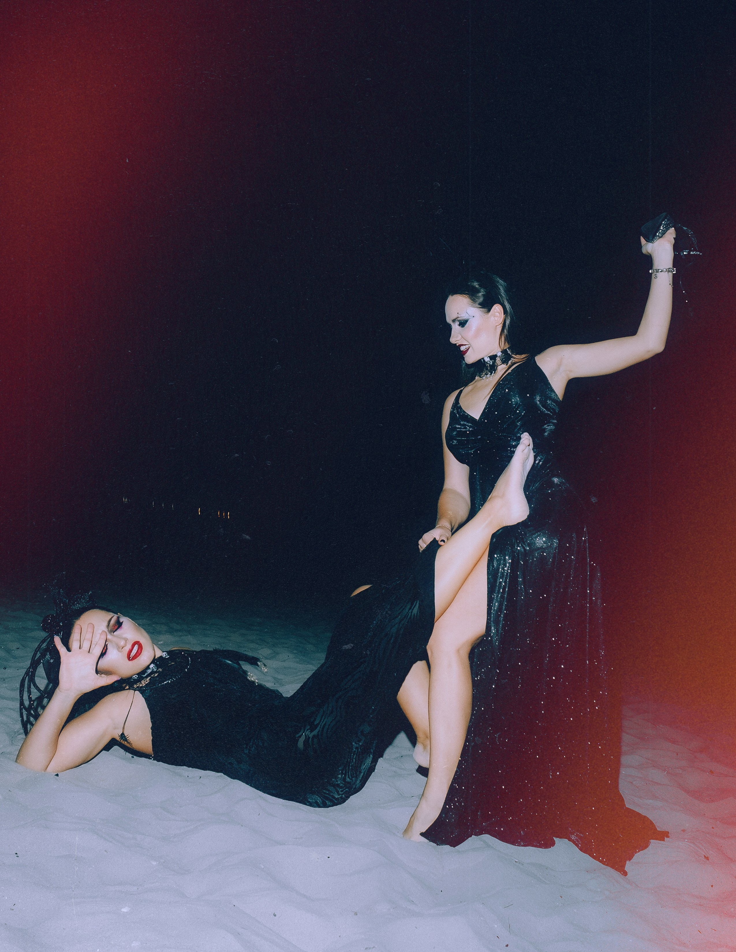 Мистическая Halloween-фотосессия на пляже: фотограф Аликанте и Торревьеха для креативных съемок — Андрей Луковников