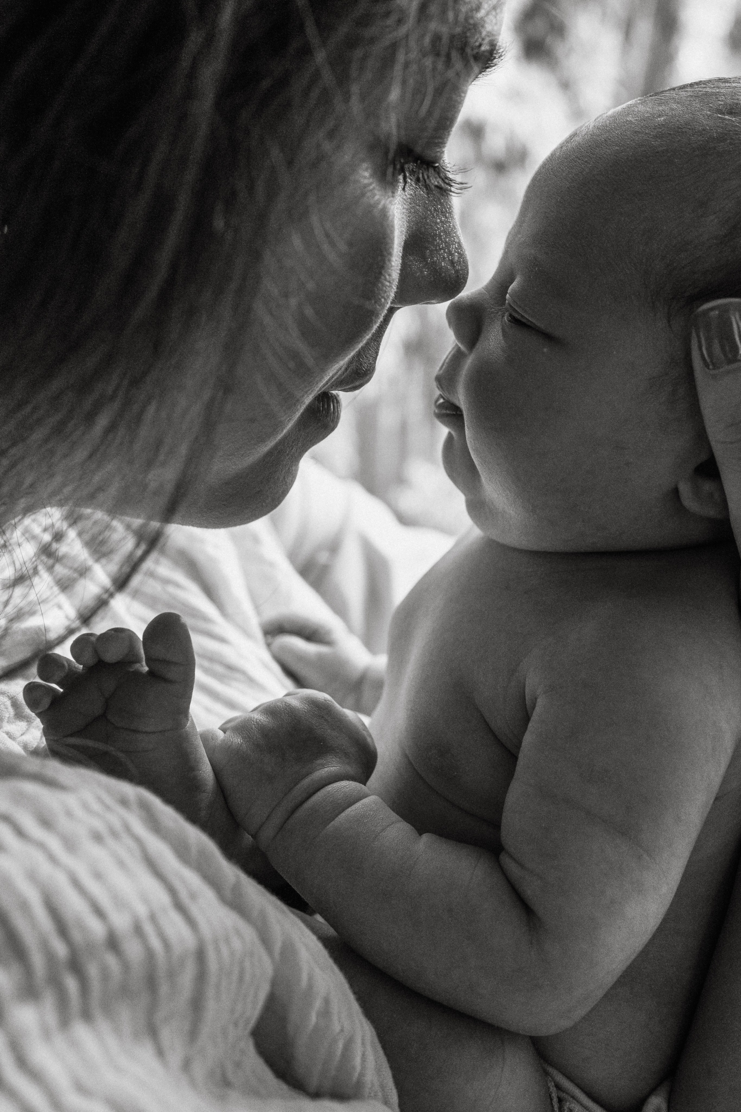 Newborn Photography with Parents – Gentle & Loving Moments. Alisa Tant — Family and newborn photographer Bucks County, Montgomery county, Philadelphia, NJ