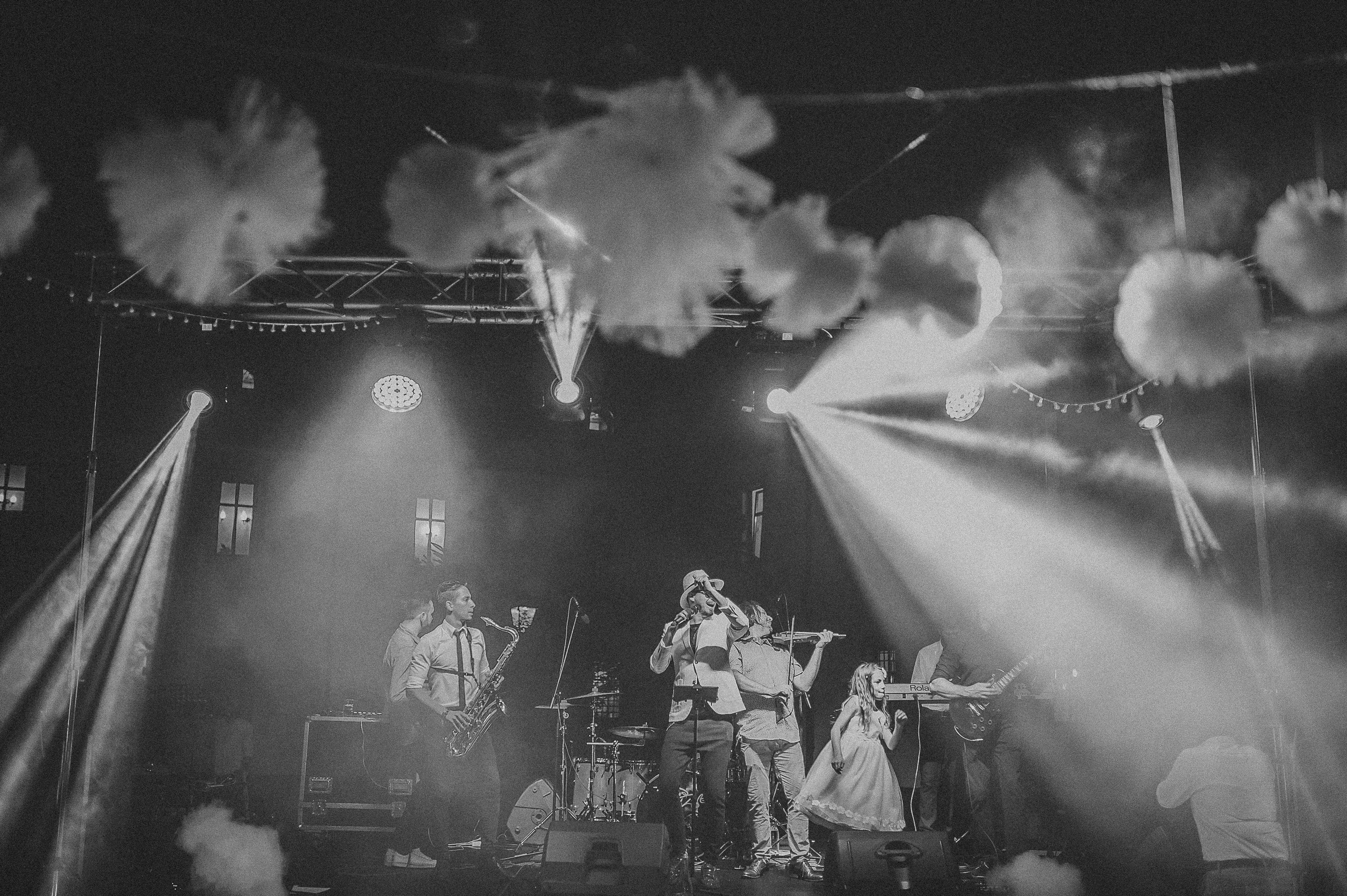 Alina și Ionuț | Fotografii Alb-Negru în Alba Iulia | Alex Vasilie. Alex Vasilie | Fotograf de Nuntă, Botez și Portret | Cluj-Napoca