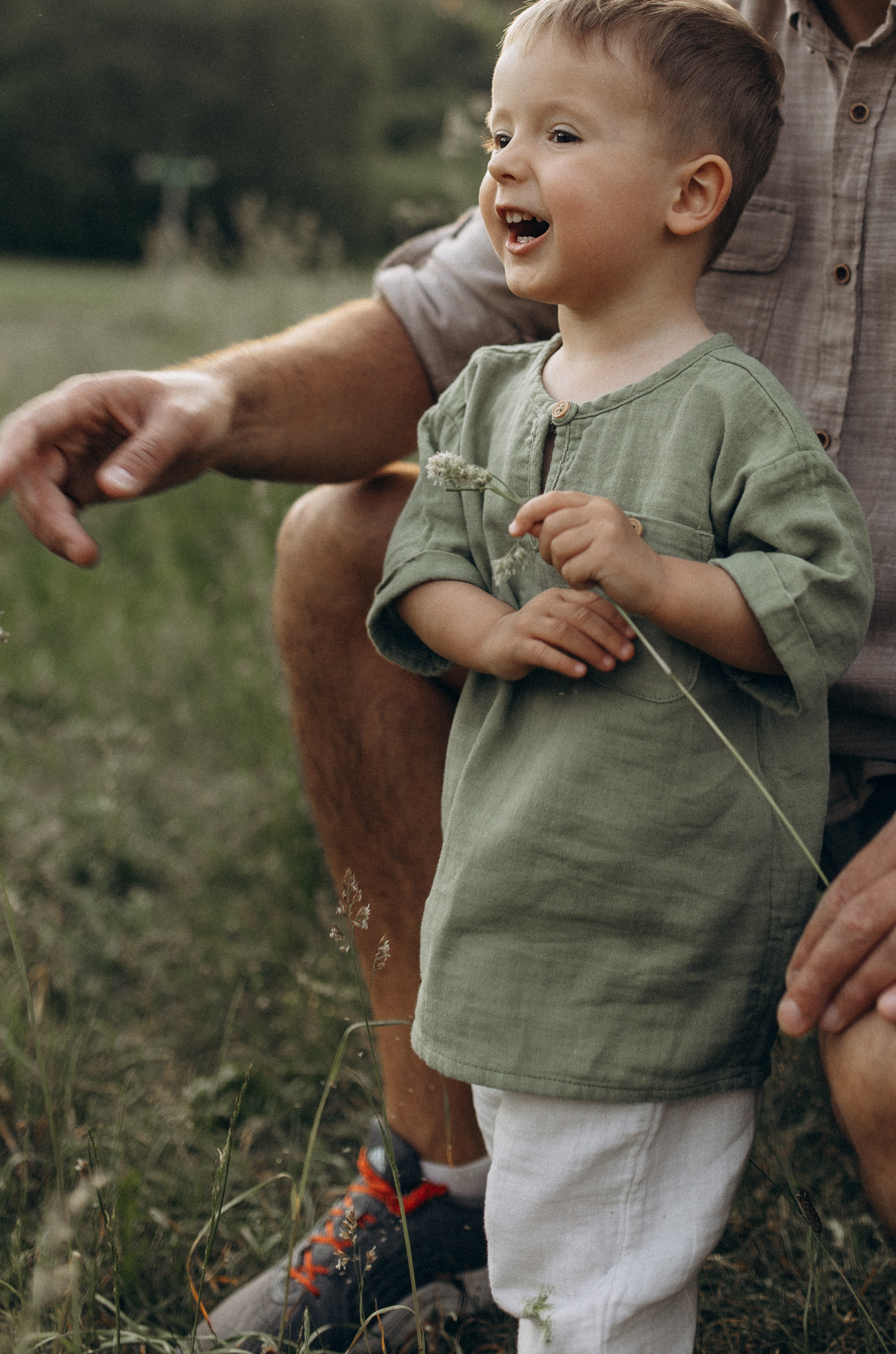 Фотопрогулка в Вильнюсе: Веселые моменты на природе. Family and Individual Photographer in Vilnius Elena Raduke