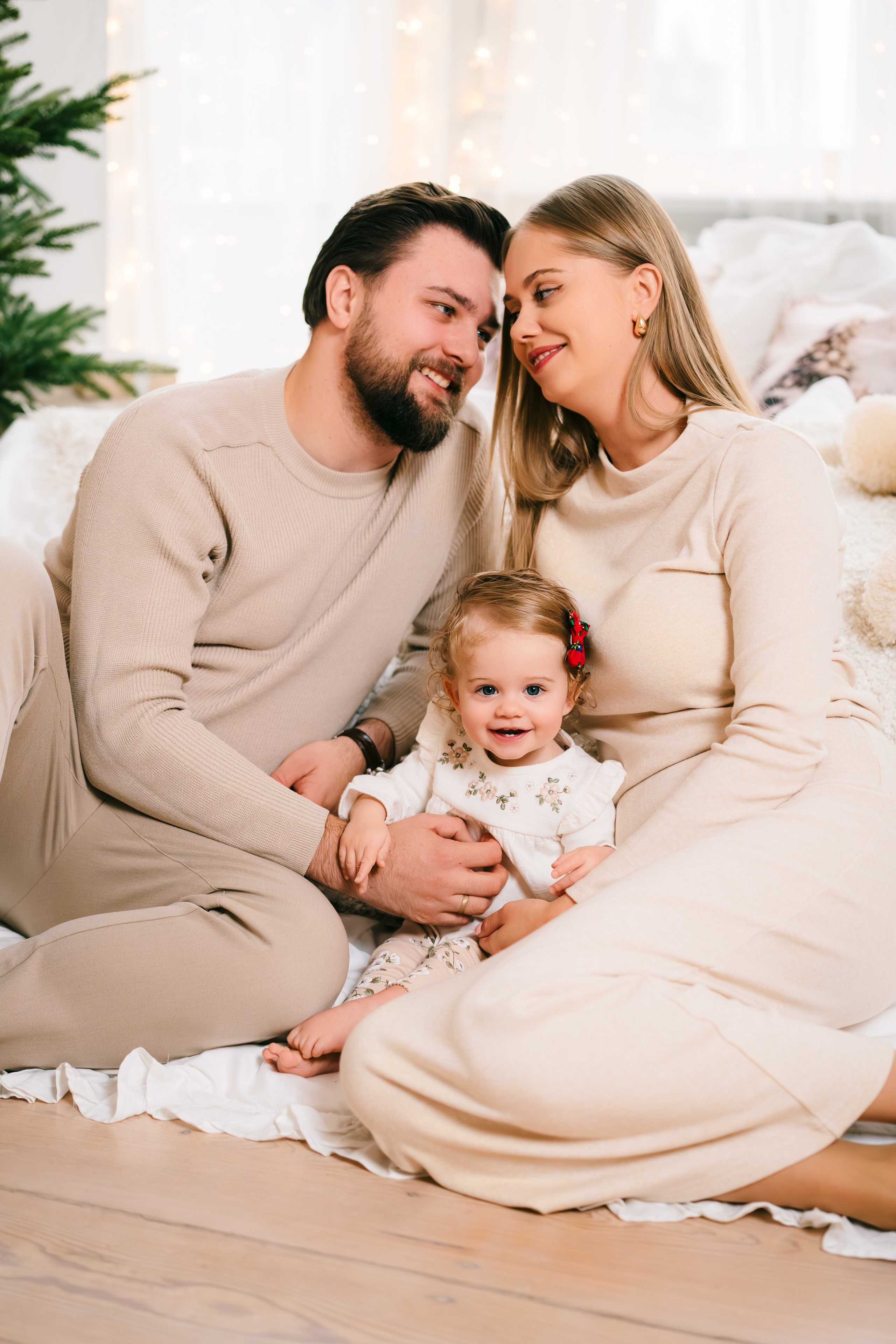 Minimalistyczne sesje świąteczne. Fotograf ślubny & lifestyle Gdańsk, Karolina Baczewska