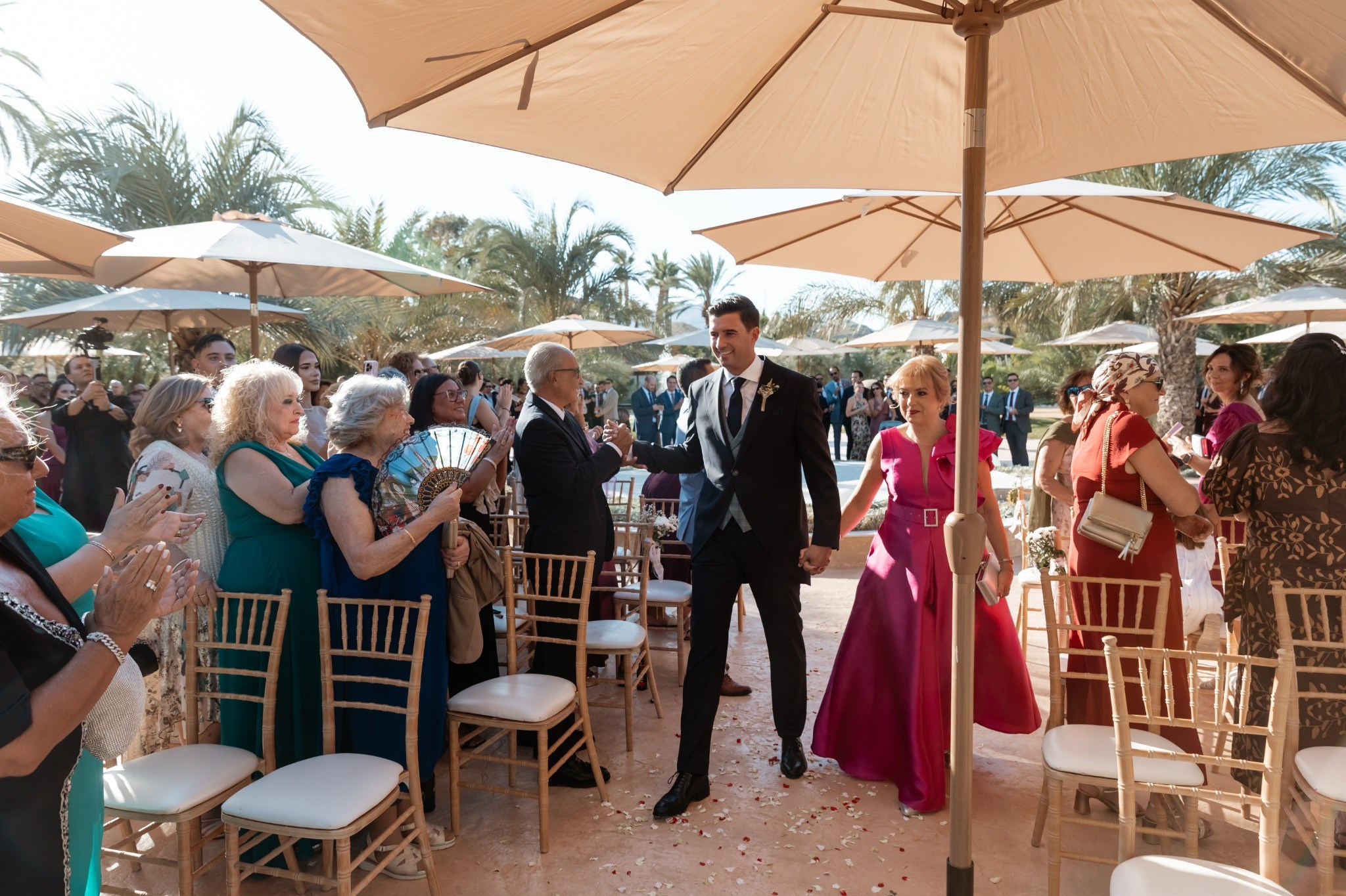 Boda de Antonio y Miriam en Cova Romero, Elche | Ramoné Fotografía