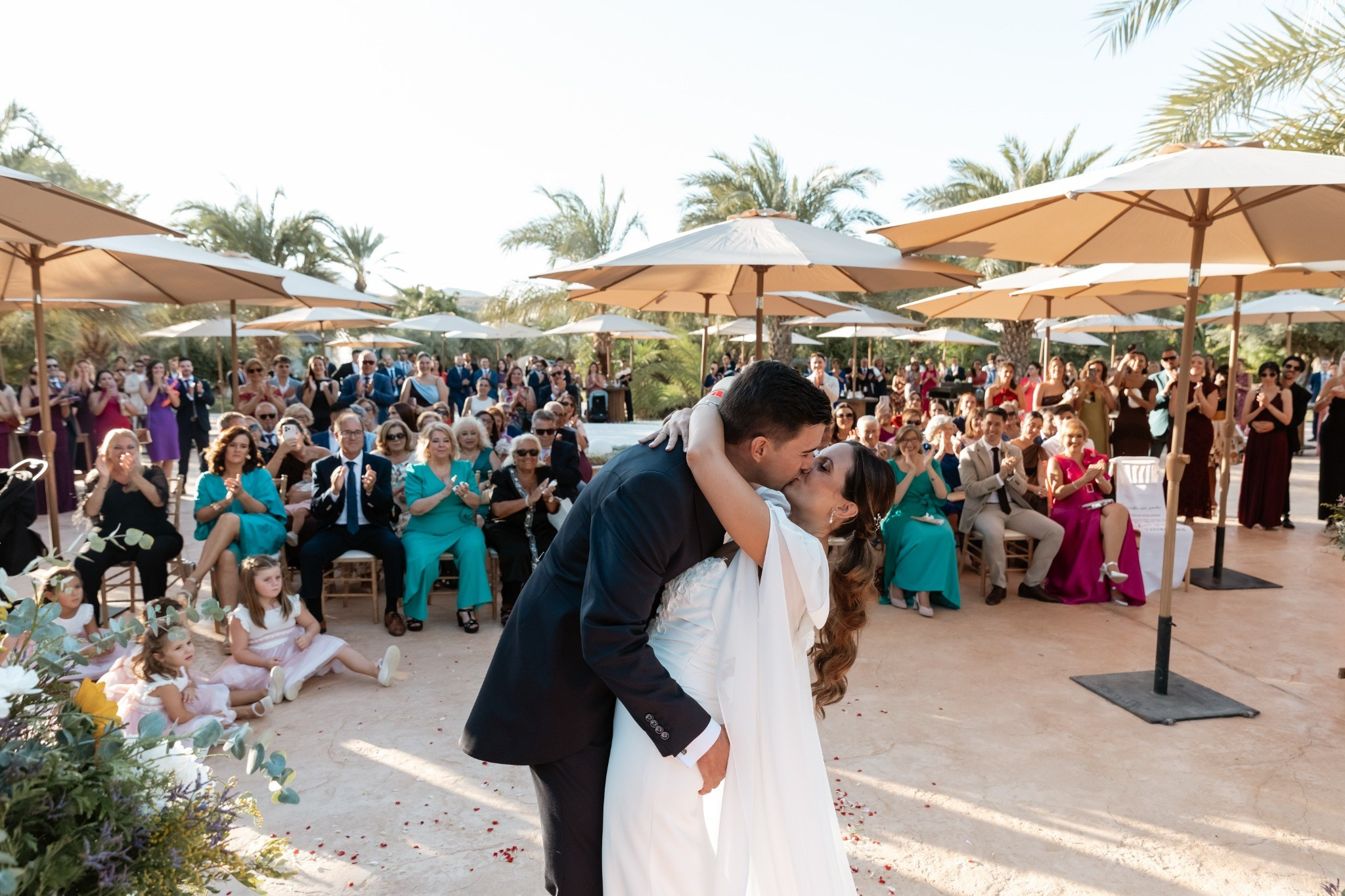 Boda de Antonio y Miriam en Cova Romero, Elche | Ramoné Fotografía