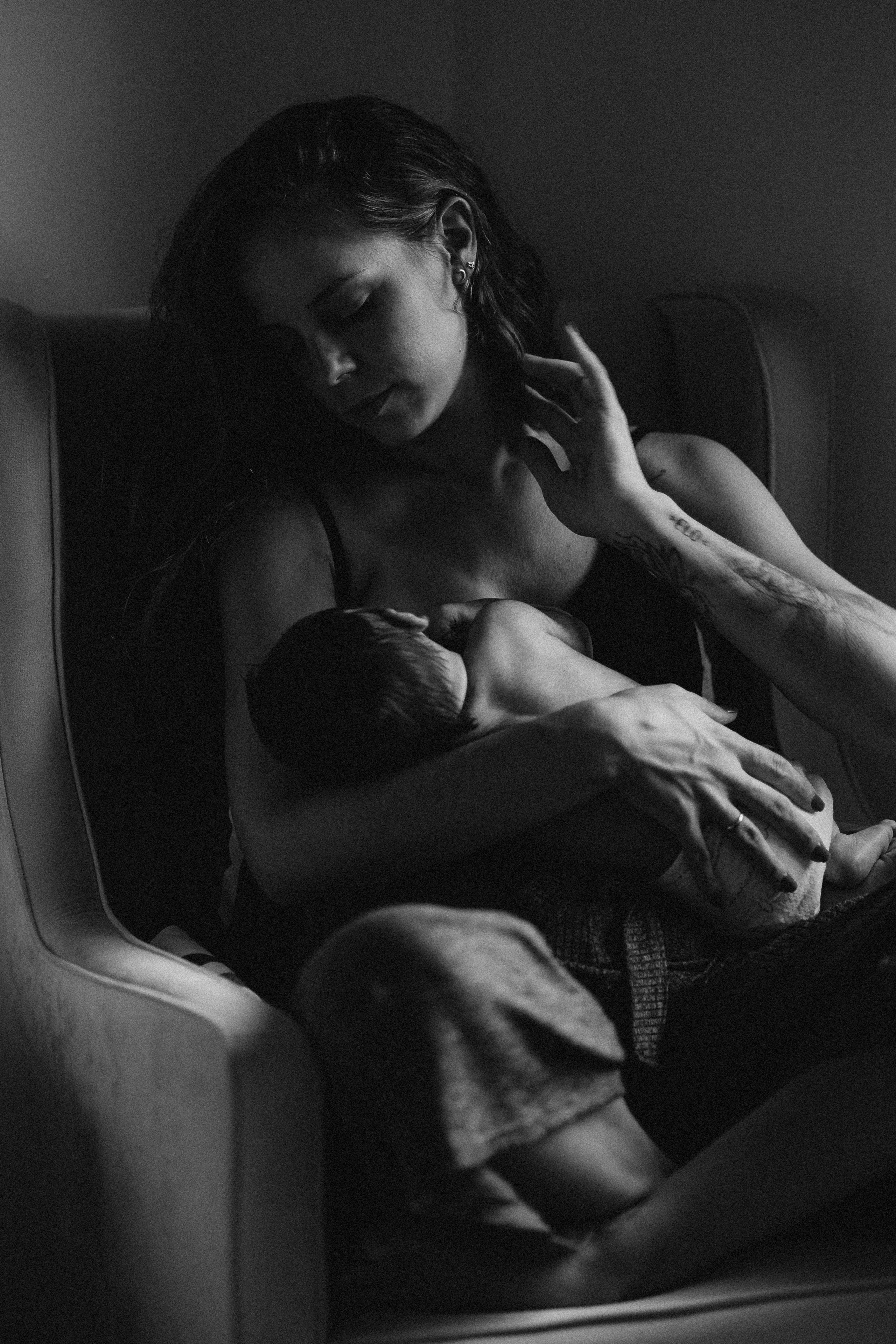 Luca’s 1 month. Fotografa documental de familia e nascimento em Florianópolis SC Daria Ermolaev