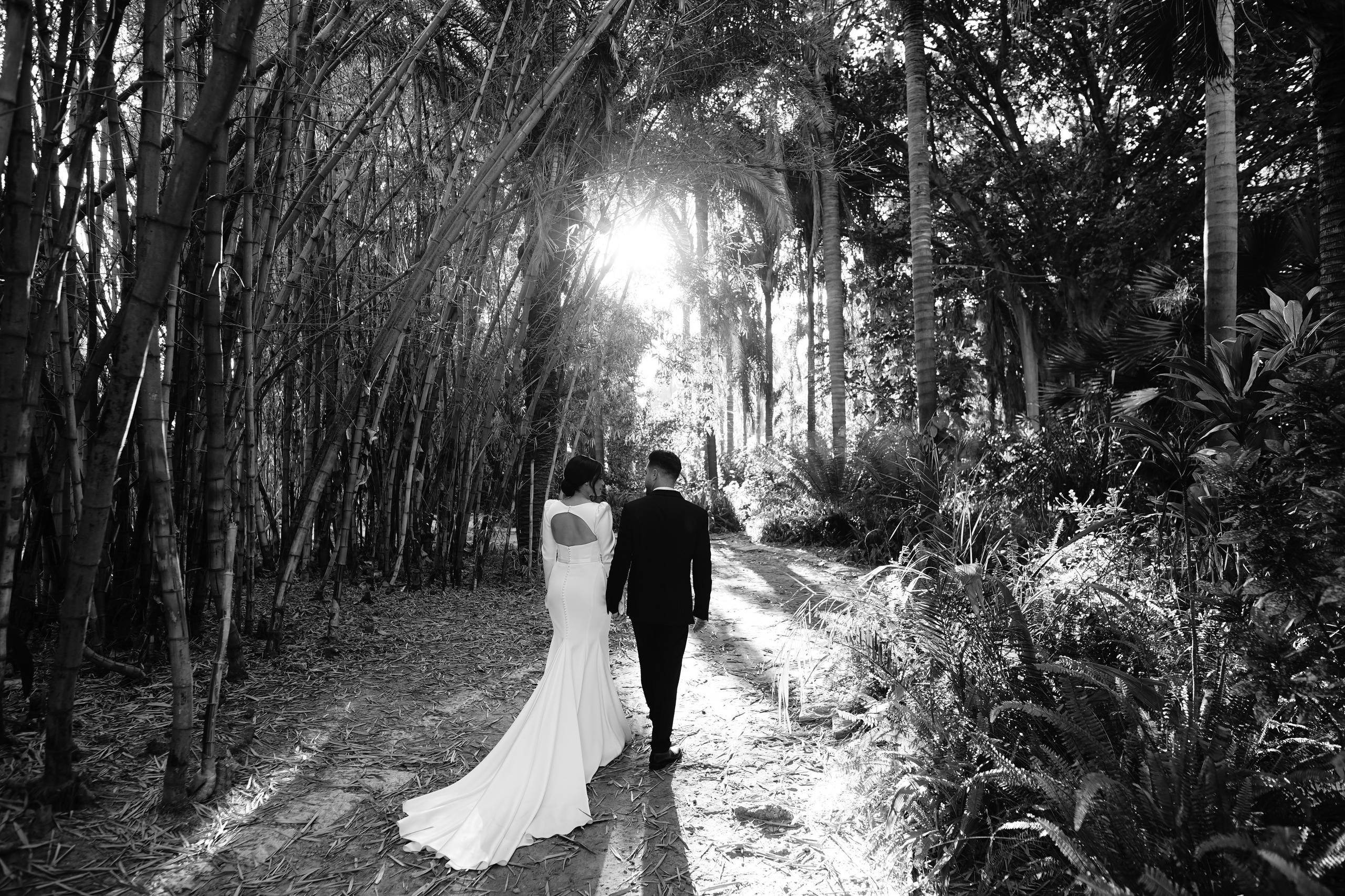 Wedding & Save the Date → צילום חתונות/ רווקות. Wedding and events photographers Studio Shalom