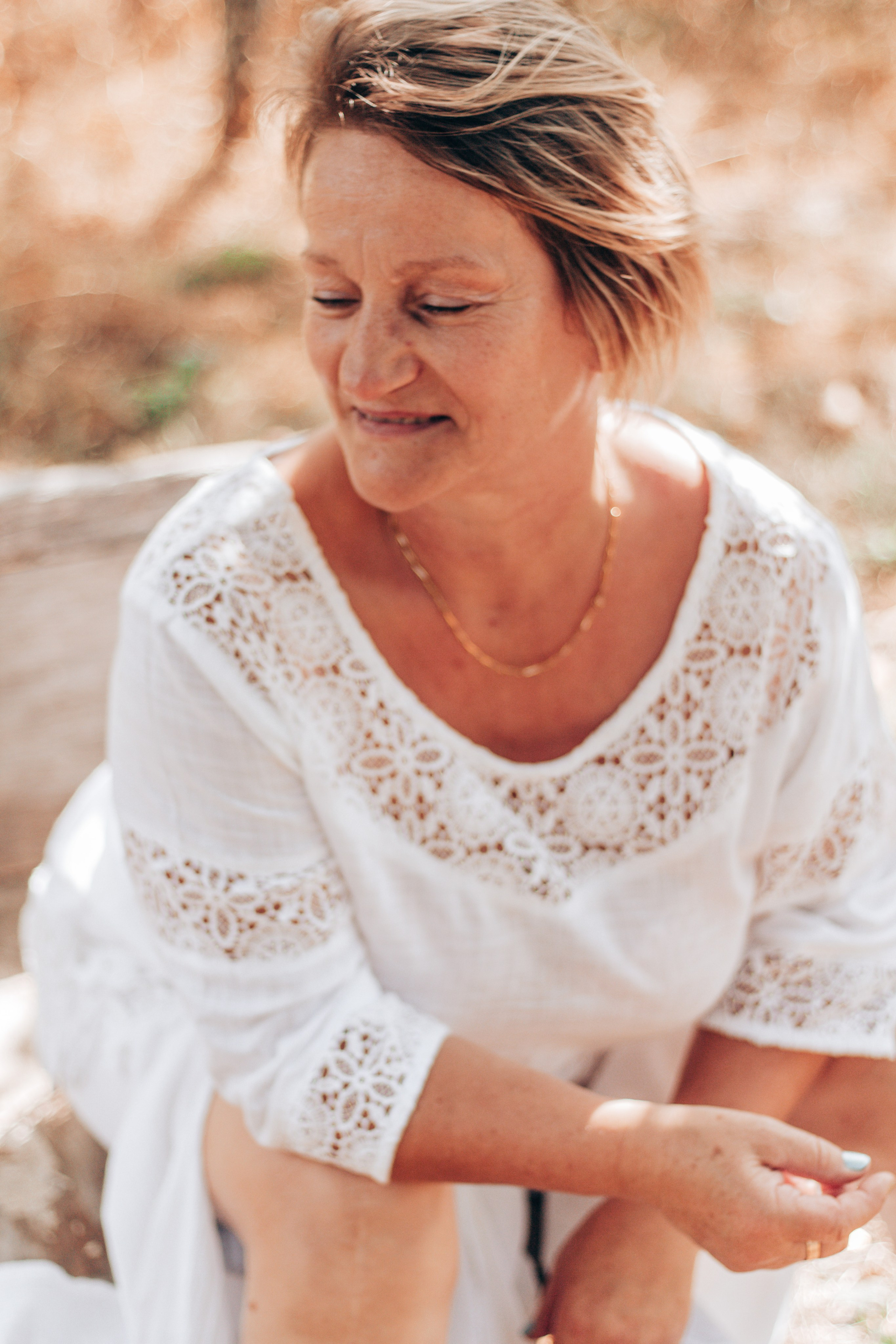 Photographe Portrait à Poitiers, Châtellerault et Tours – Capturer Votre Essence Authentique. Photographe professionnelle à Poitiers, Tours et Châtellerault | Studio photo entre Poitiers et Tours – portraits, familles, entreprises, ma