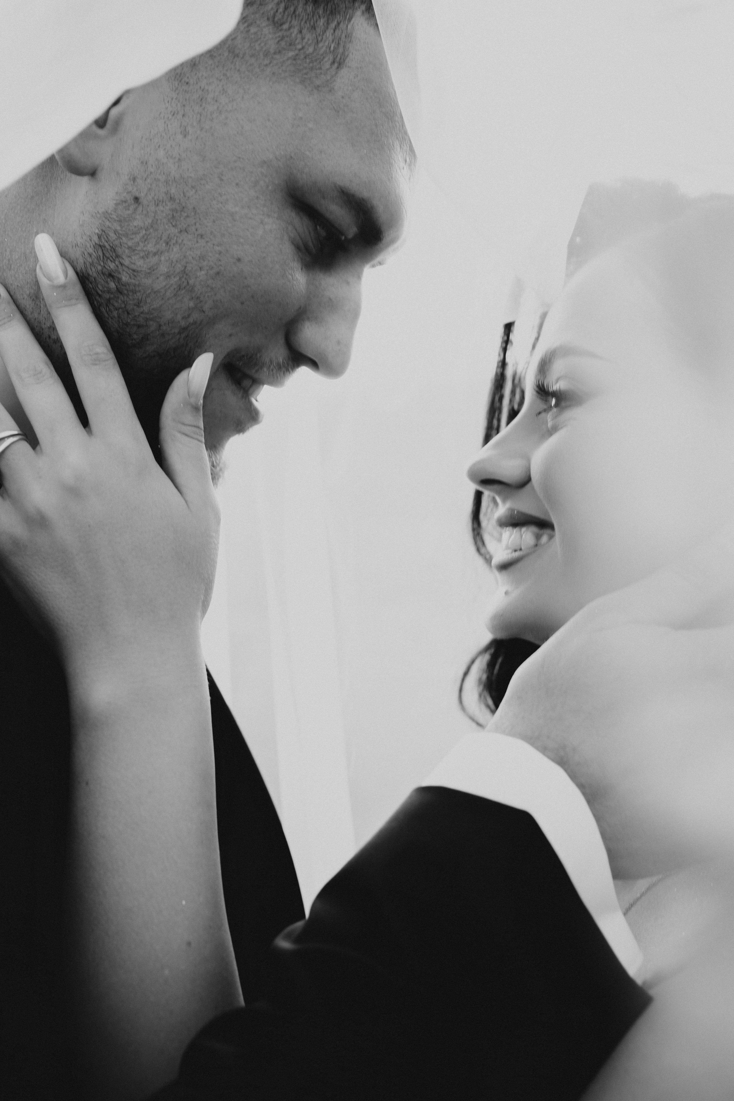 Catalina & Remus. Raw Studio. Fotograful tau de nunta!