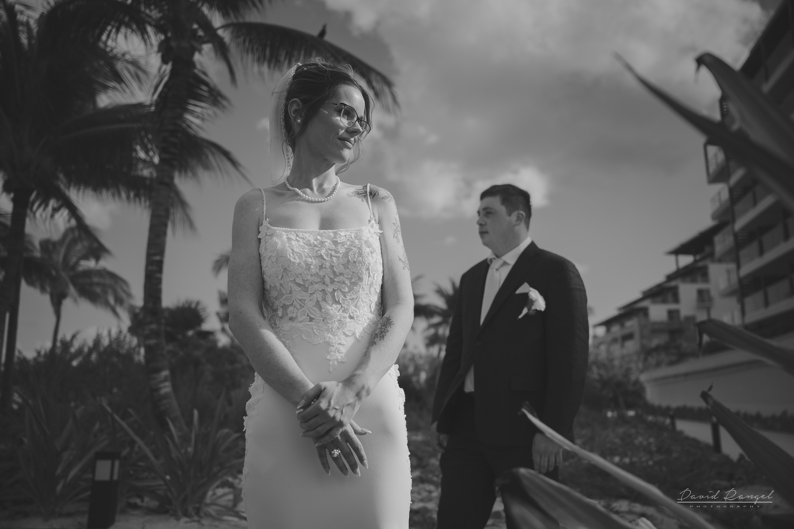 Danielle and Joshua’s sneak peek wedding. Destination wedding photographer based in Cancun and Riviera Maya with service worldwide