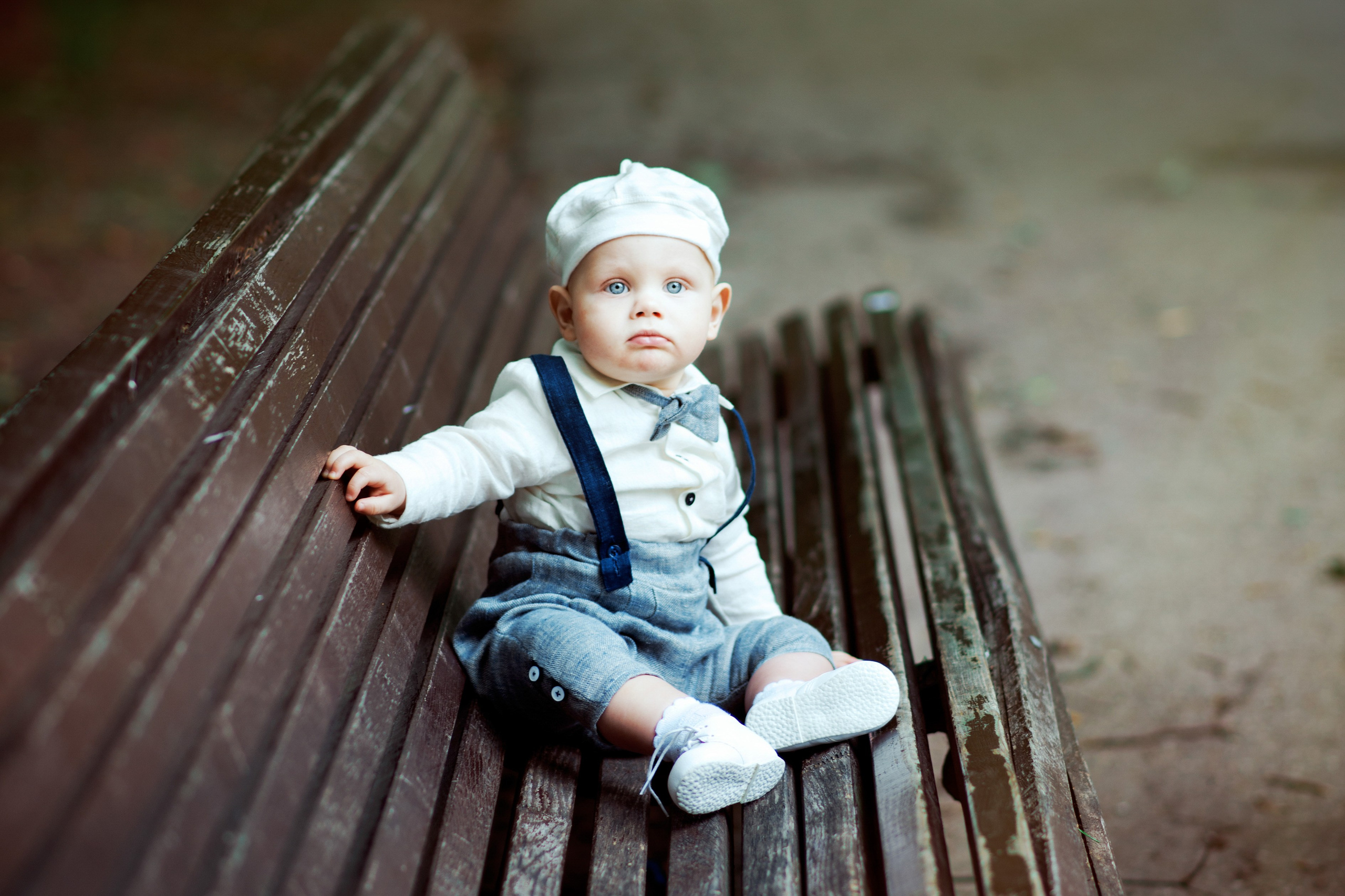 Krikštynos, krikštas, krikštynų fotosesija, ceremonija, bažnyčia krikštynų pasiruošimo fotografavimas. Krikštynų fotografas Vilnius Trakai kaina krikštynų fotografavimas fotografė personal.lt photogrpahy kainos šeima, vaikai profesionali natūrali meninė reportažinė klasikinė fotosesija, krikštynų fotosesija gamtoje