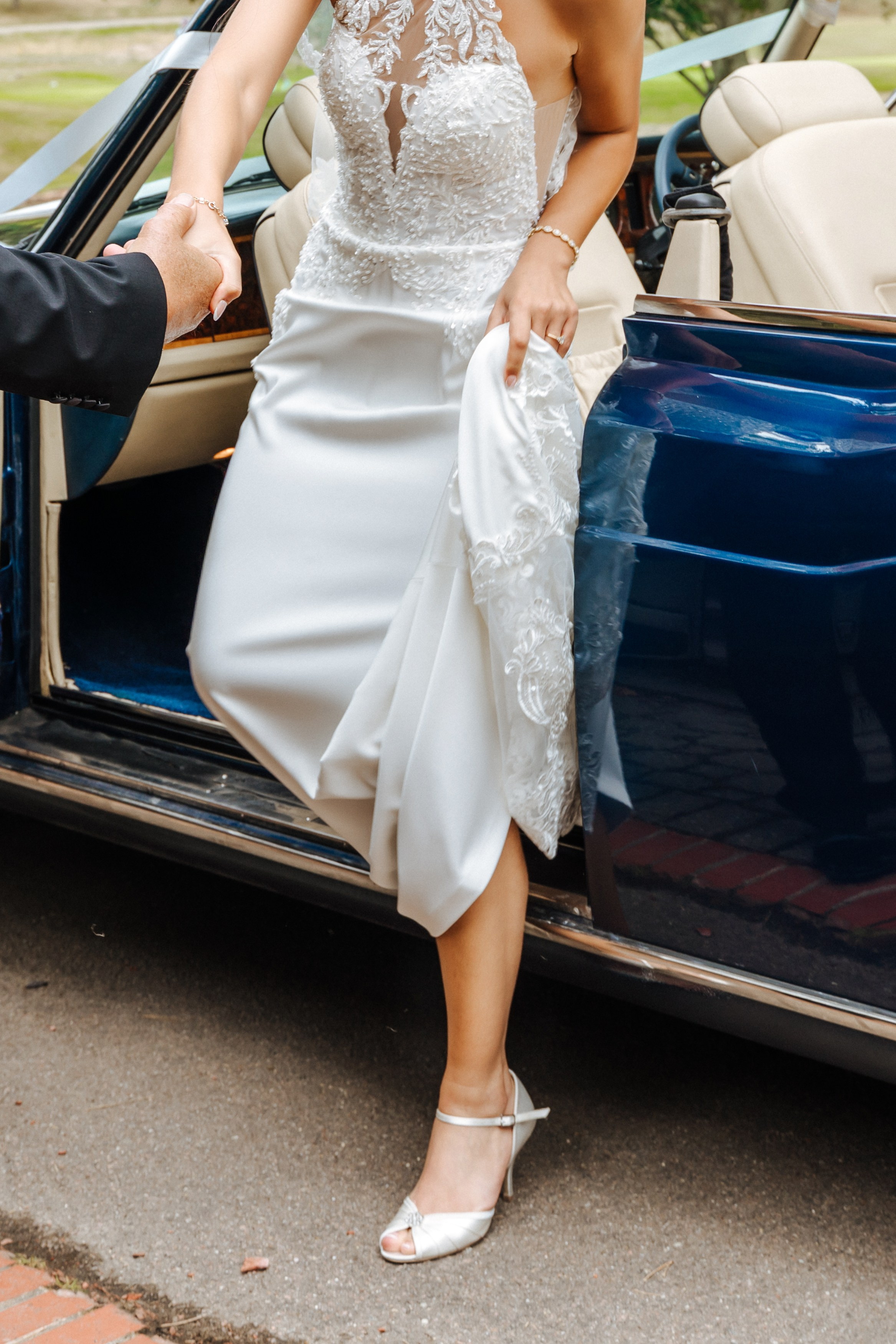 Wedding at Essendon Country Club. Photographer in England Ekaterina Romanova