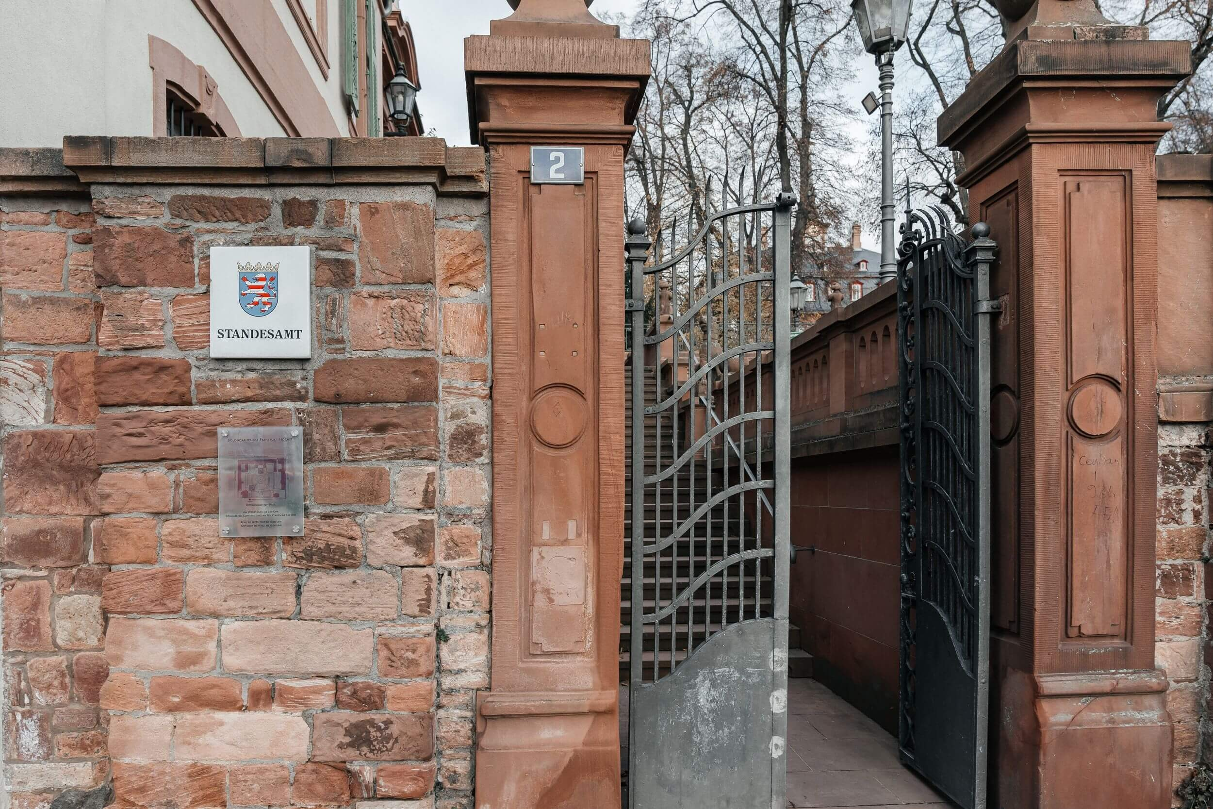 gate at bolongaropalast frankfurt