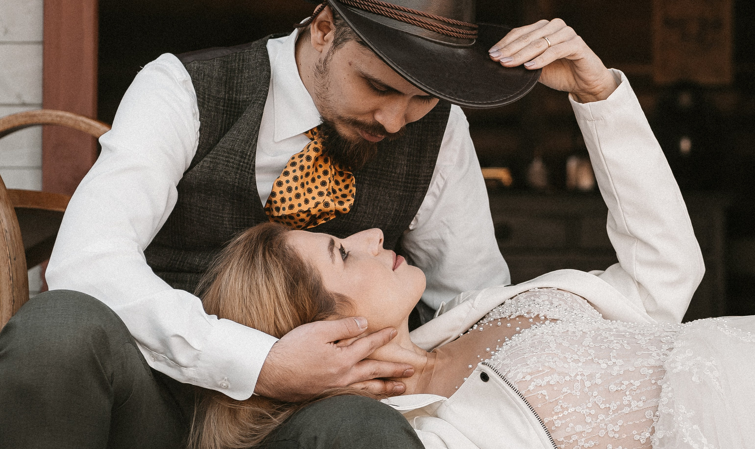 Christiana & Gyuszi. Dara Lens | The art of remembering