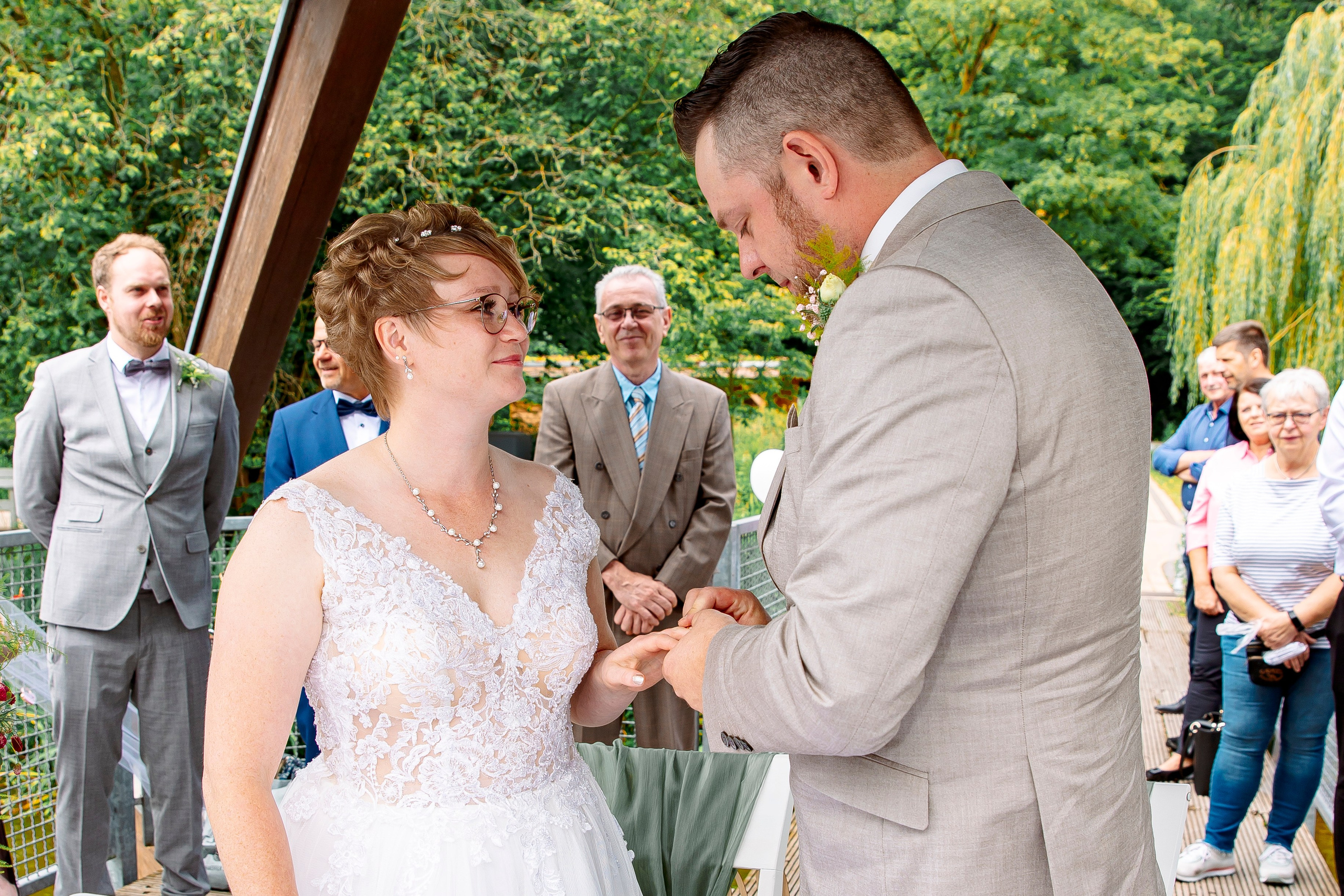 Standesamtliche Trauung in Bad Sassendorf. Fotograf NRW aus Wickede Ruhr, Milla Kunst