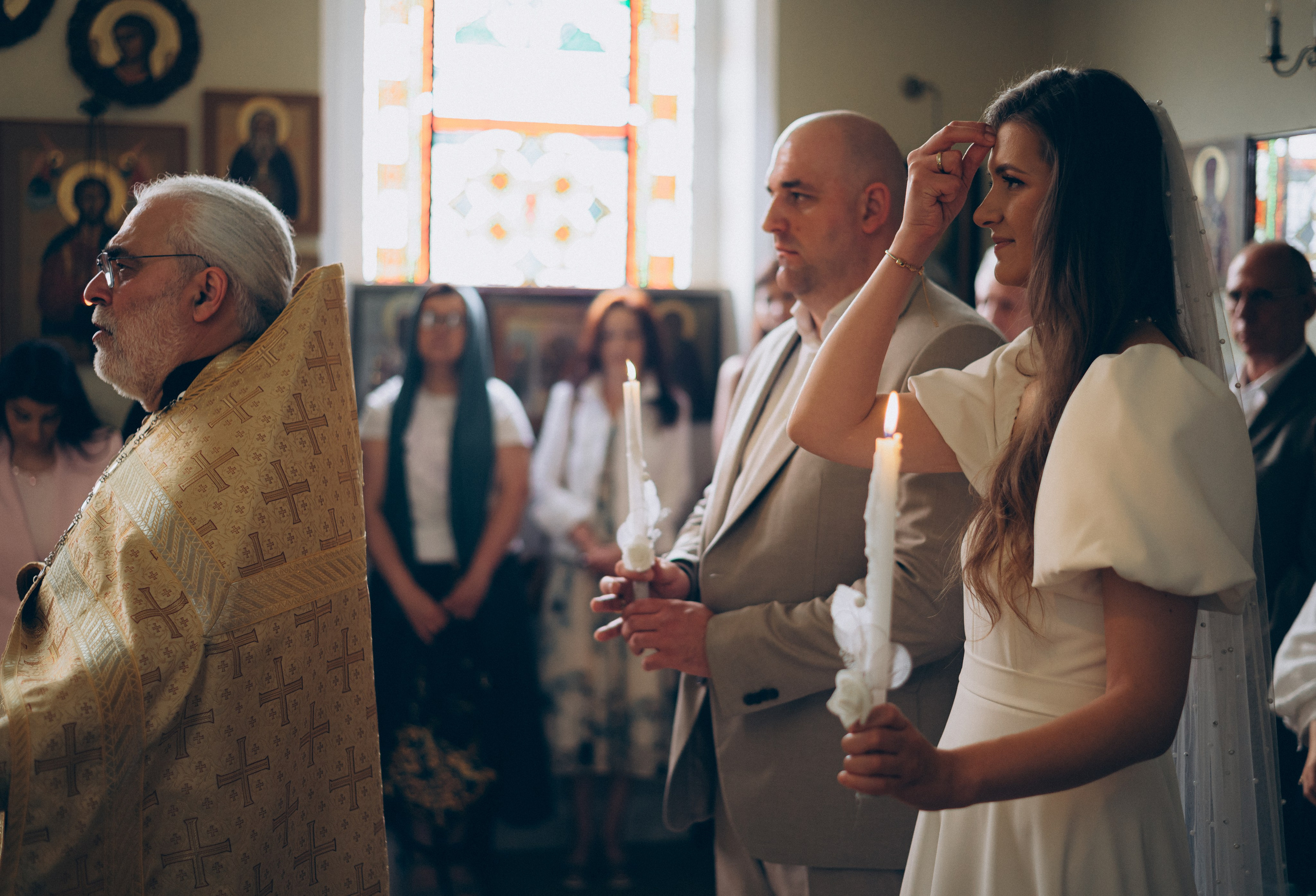 Hochzeitsfotografie bei einer kirchlichen Trauung – voller Gefühl, Spiritualität und Ästhetik