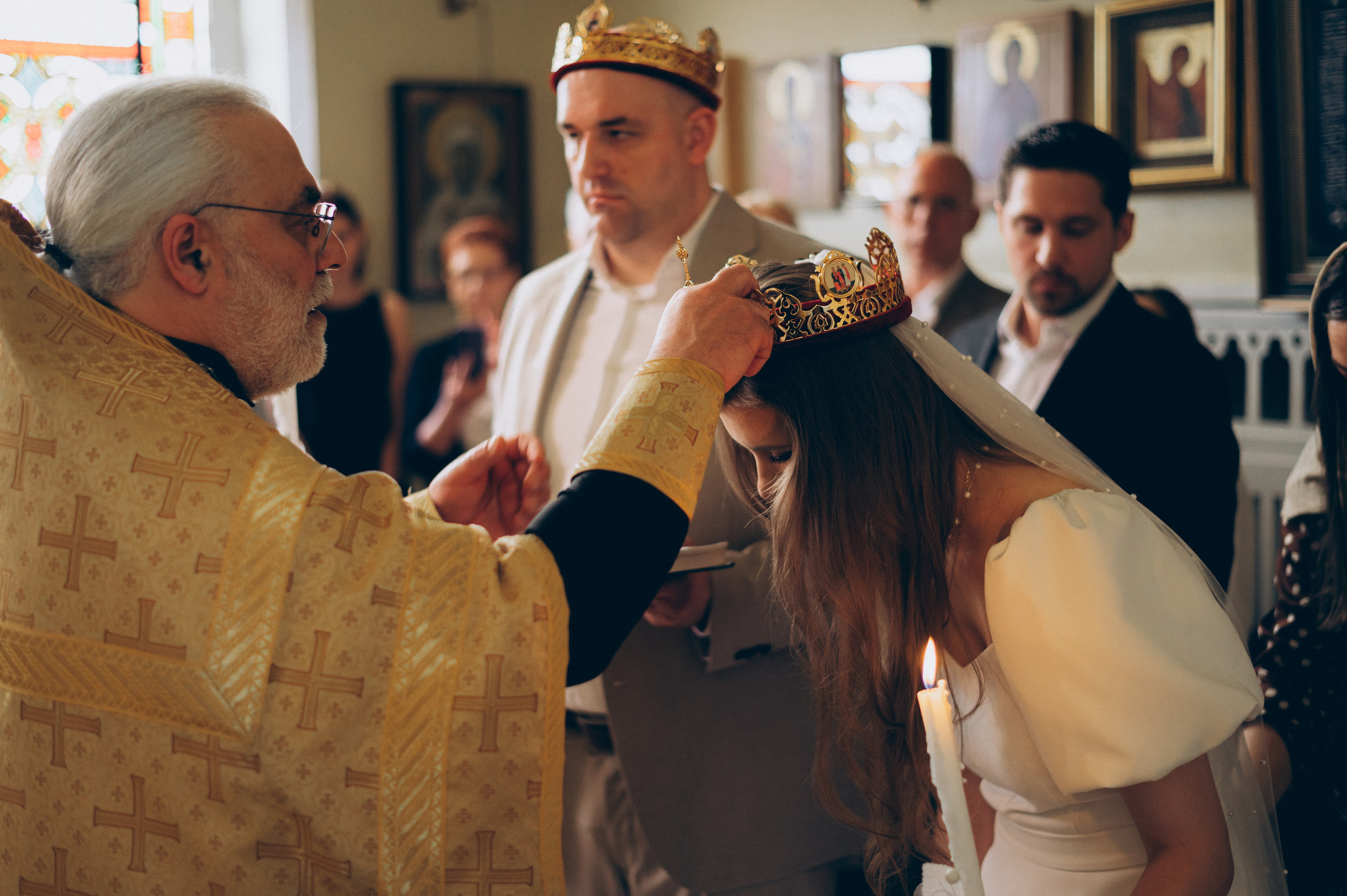 Hochzeitsfotografie bei einer kirchlichen Trauung – voller Gefühl, Spiritualität und Ästhetik