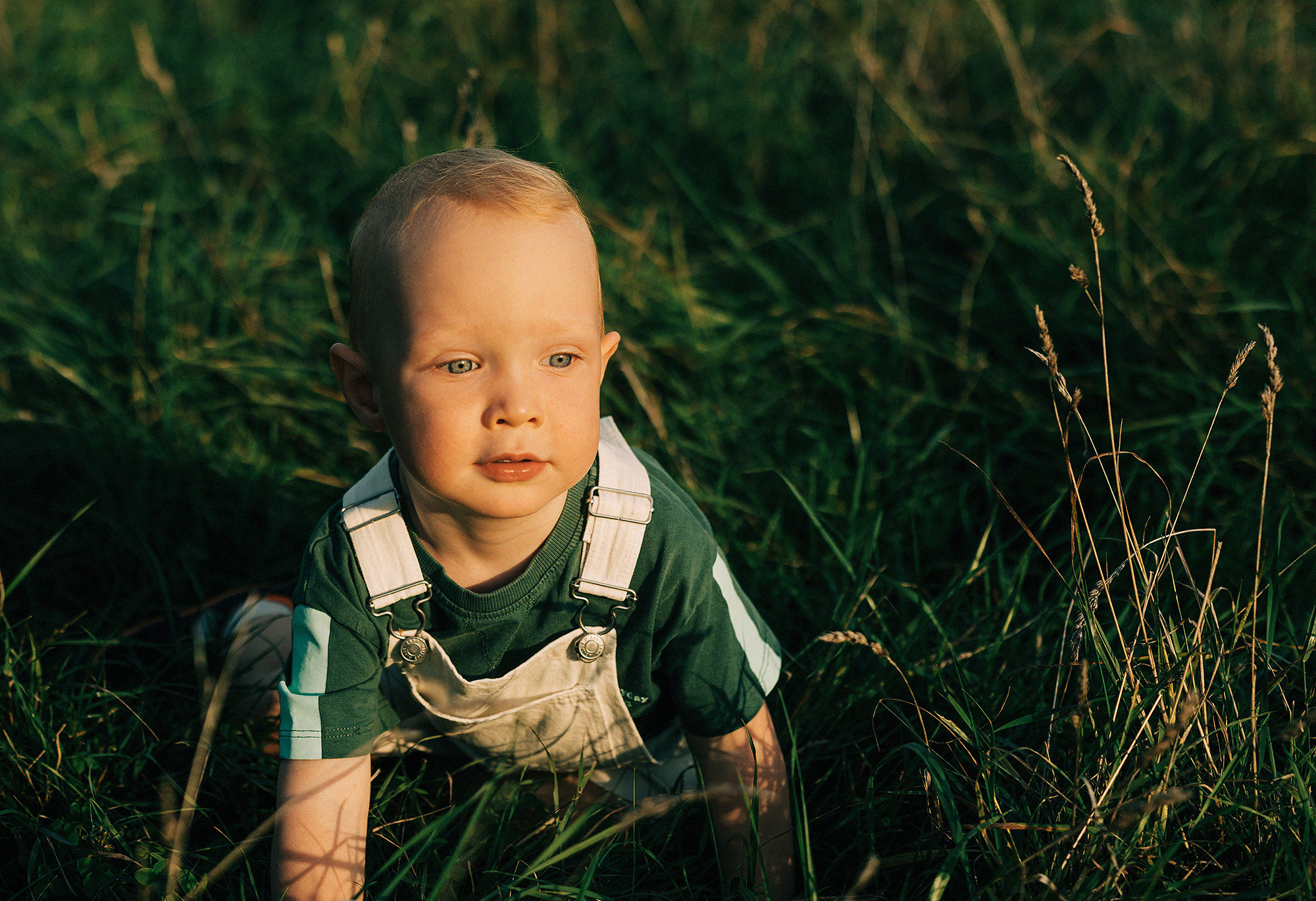Таня, Андрей и Павел на вечерней прогулке. Rodinný a svatební fotograf v Praze