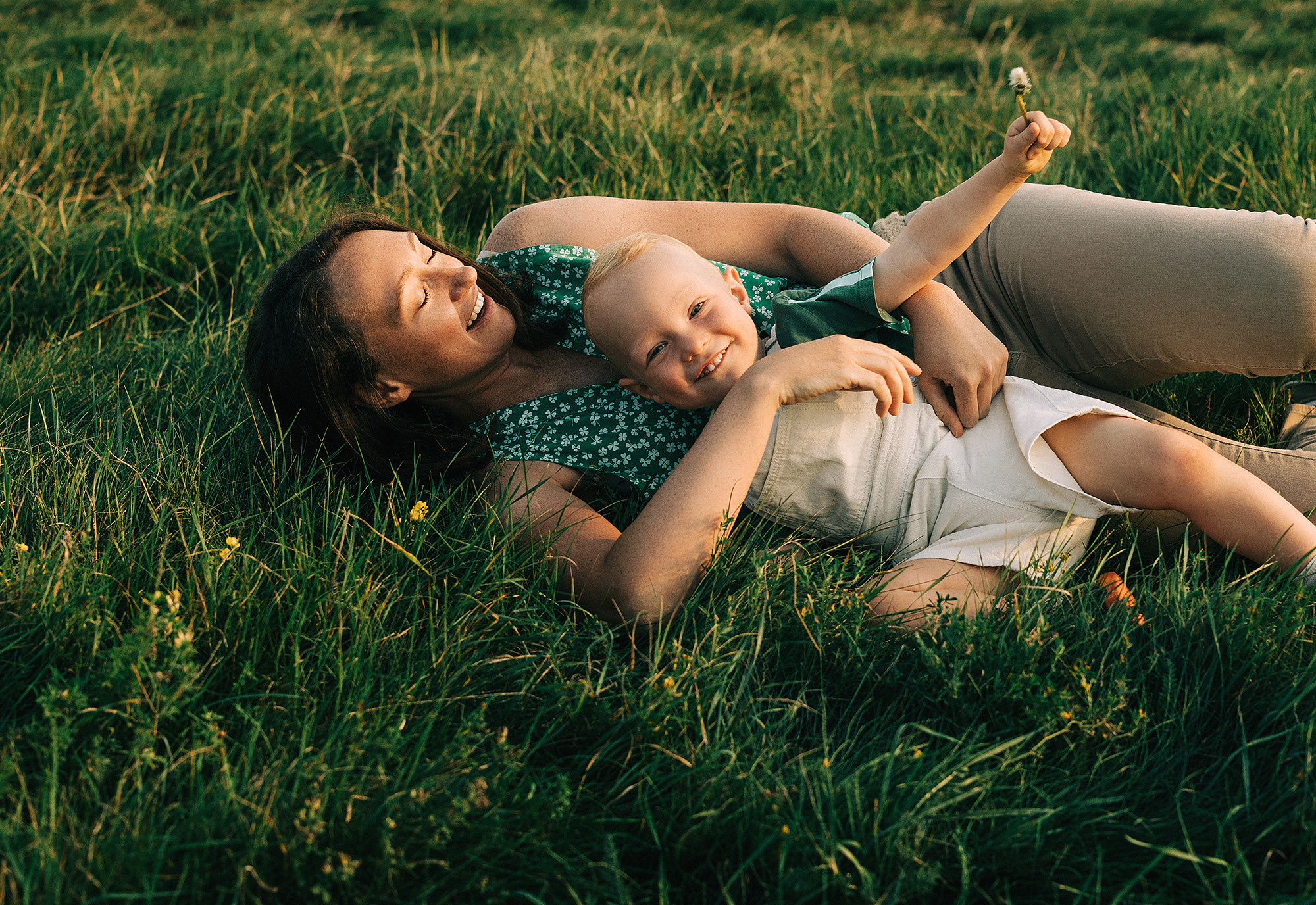 Таня, Андрей и Павел на вечерней прогулке. Rodinný a svatební fotograf v Praze