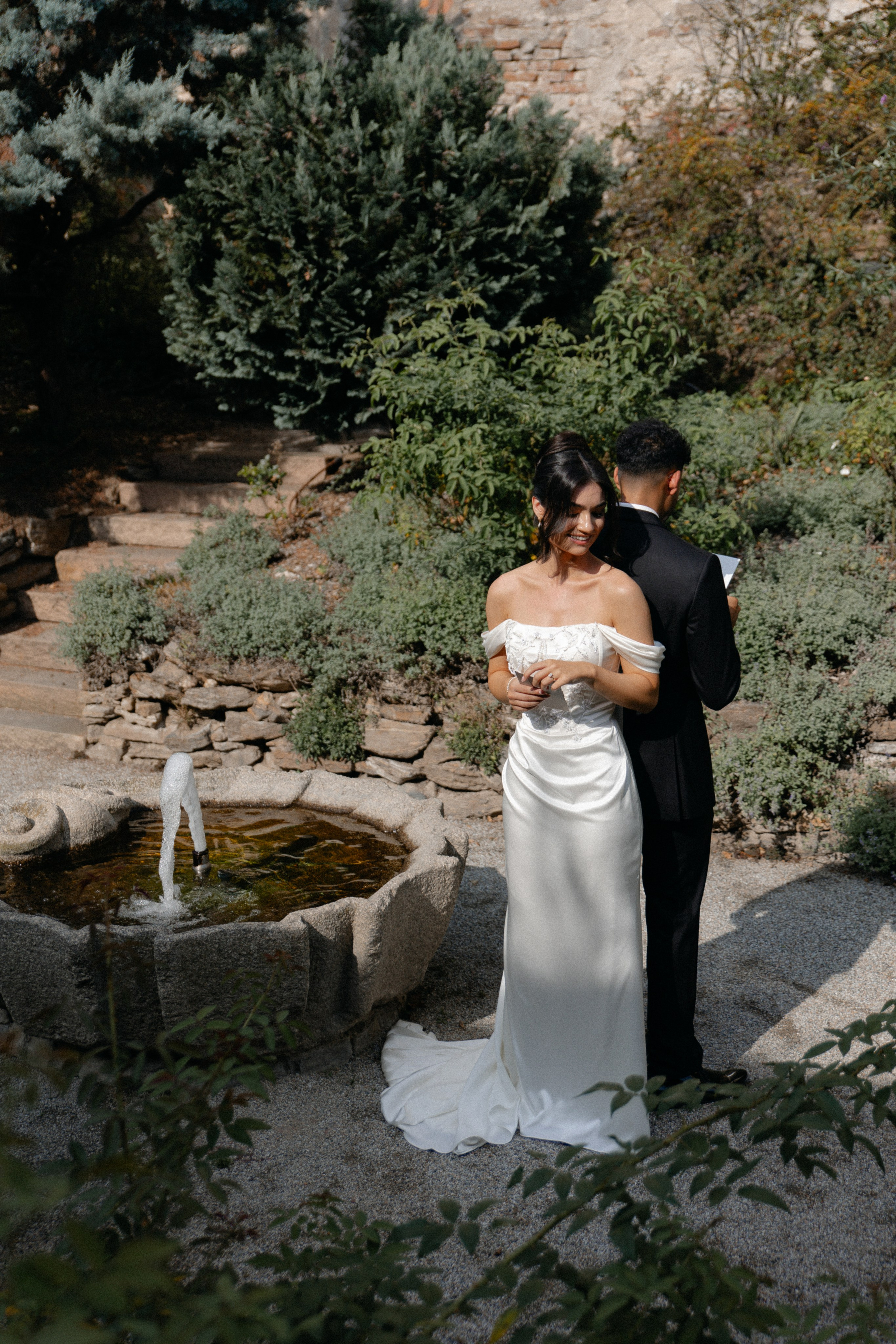 Elegant Castle Wedding in Austria | Alwin & Ruth’s Fairytale Celebration. Wedding photographer and videographer based in Timisoara, Romania