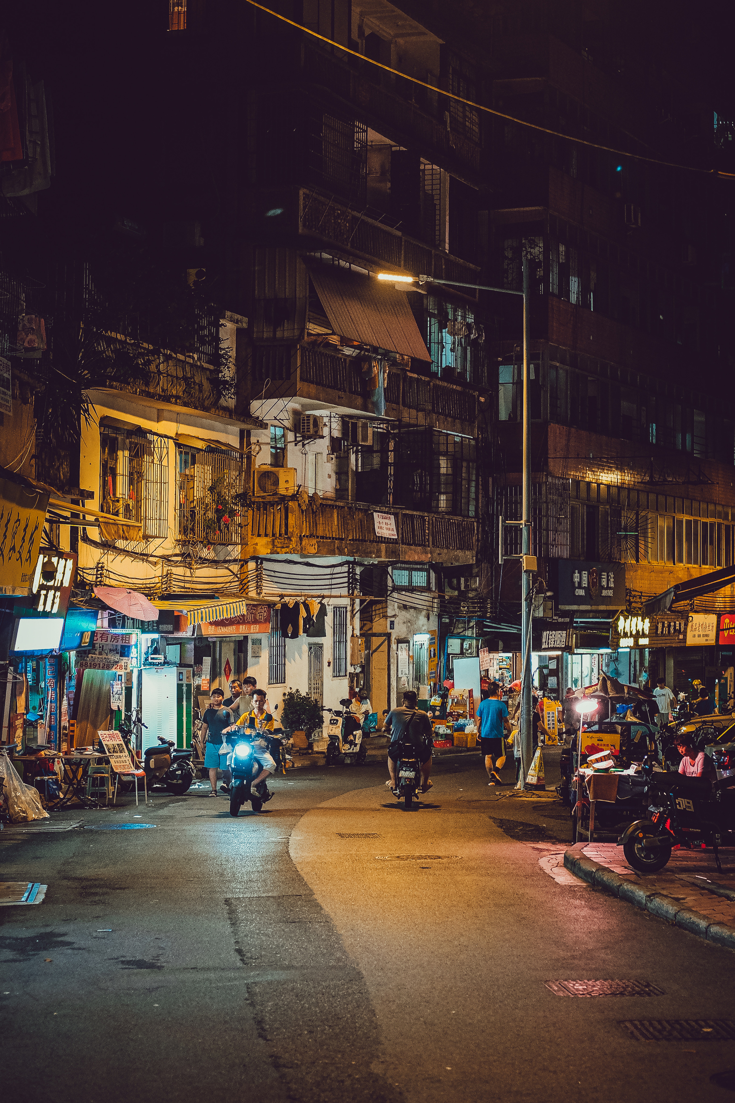 Guangzhou Streets at Night | 📍广州 | Yukophotography