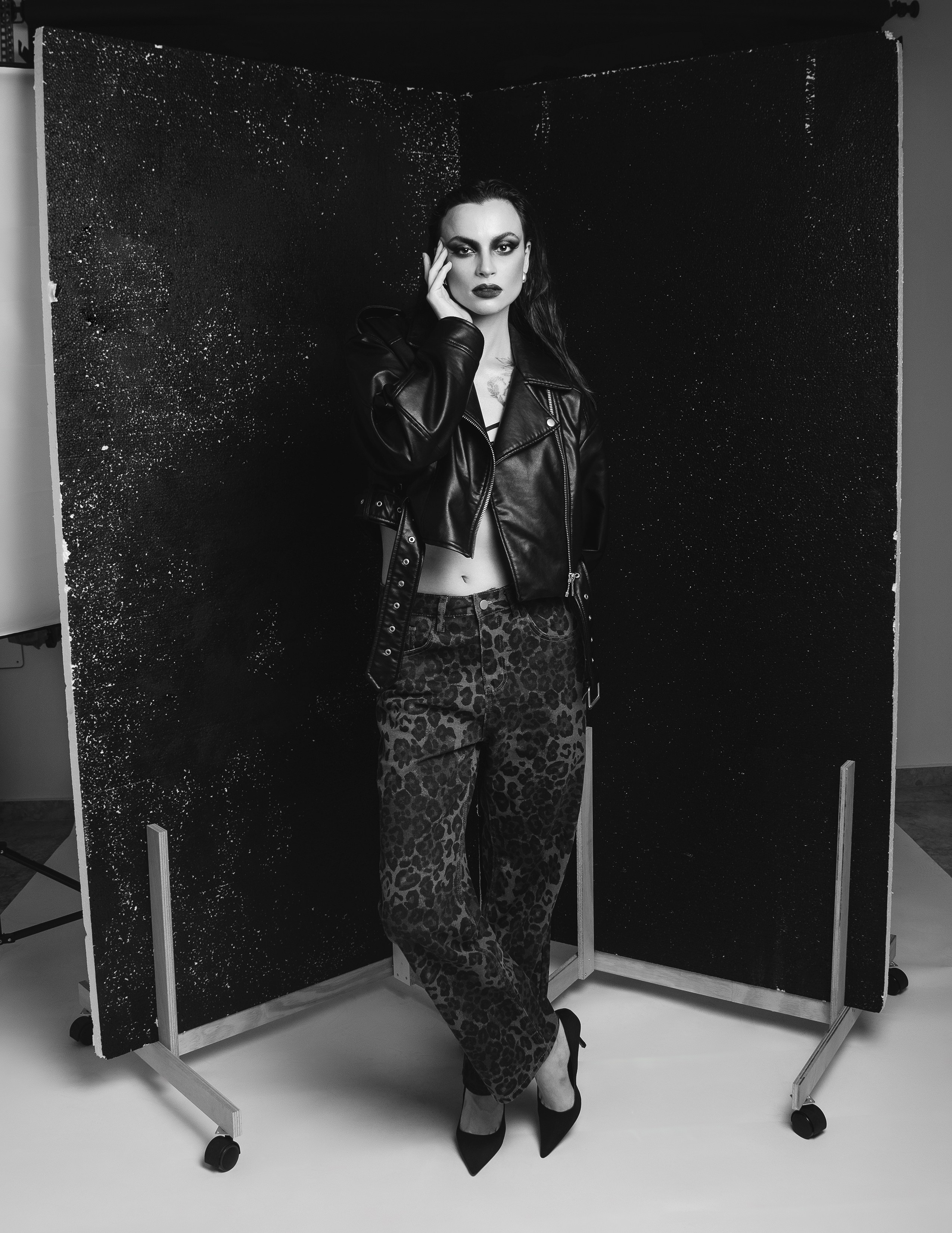 Профессиональная студийная фотосессия для моделей — Стильные портреты в Торревьехе