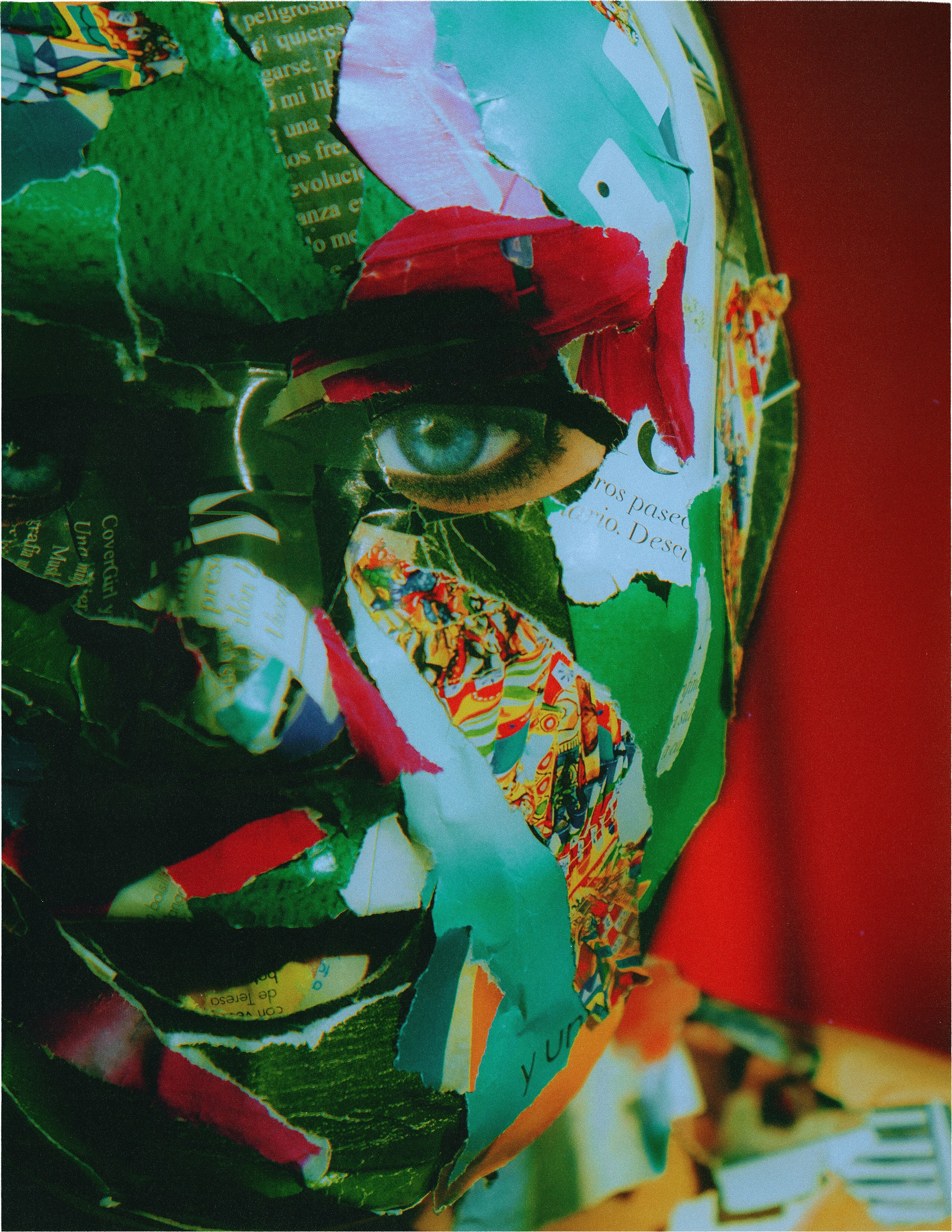 Креативная арт-фотосессия с маской в домашней студии Аликанте — Фотограф Андрей Луковников