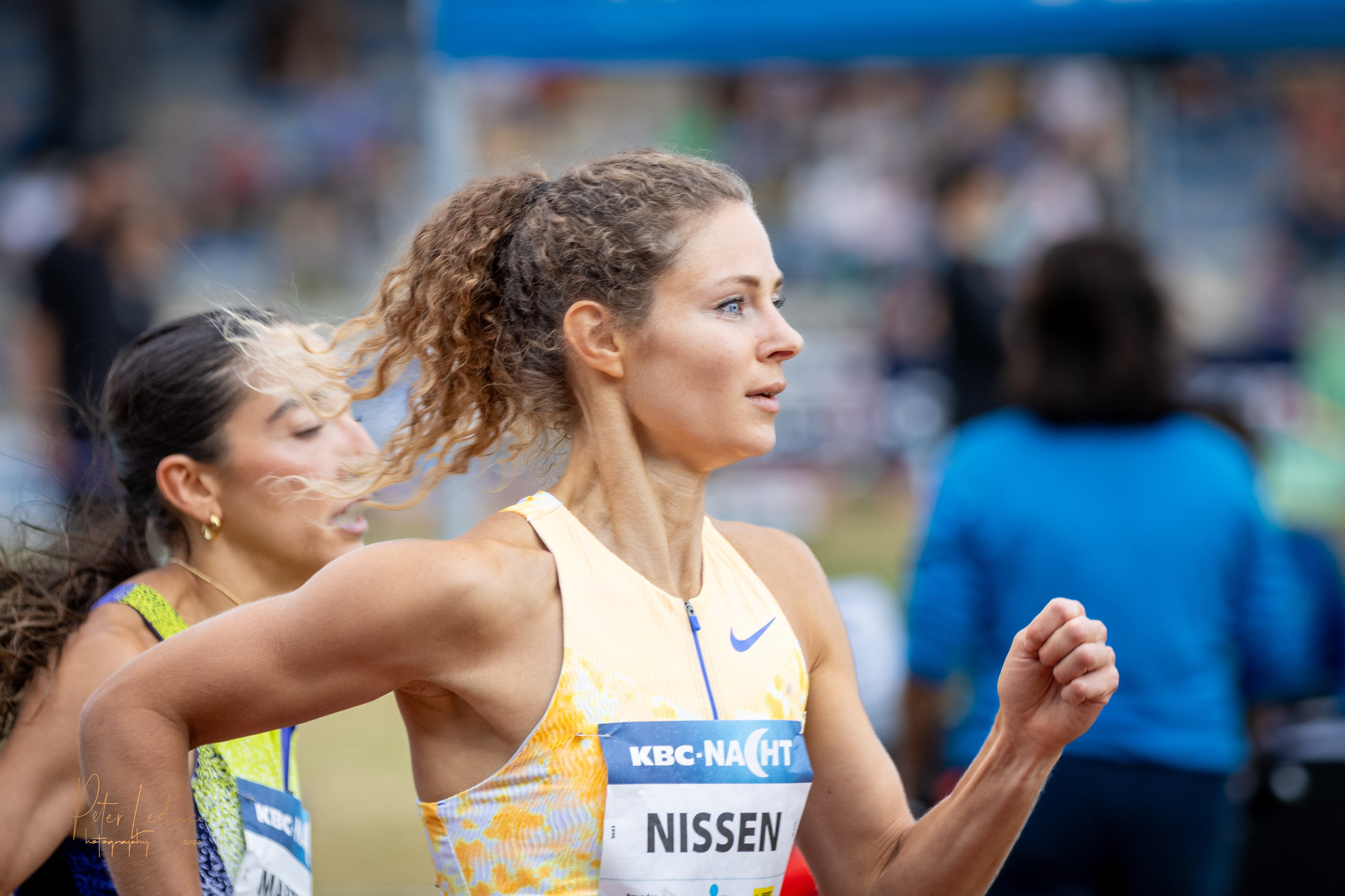 Nacht van de Atletiek. Peter Leduc is een passionele hobbyfotograaf uit België, gespecialiseerd in creatieve fotografie, visuele verhalen en unieke fotoprojecten