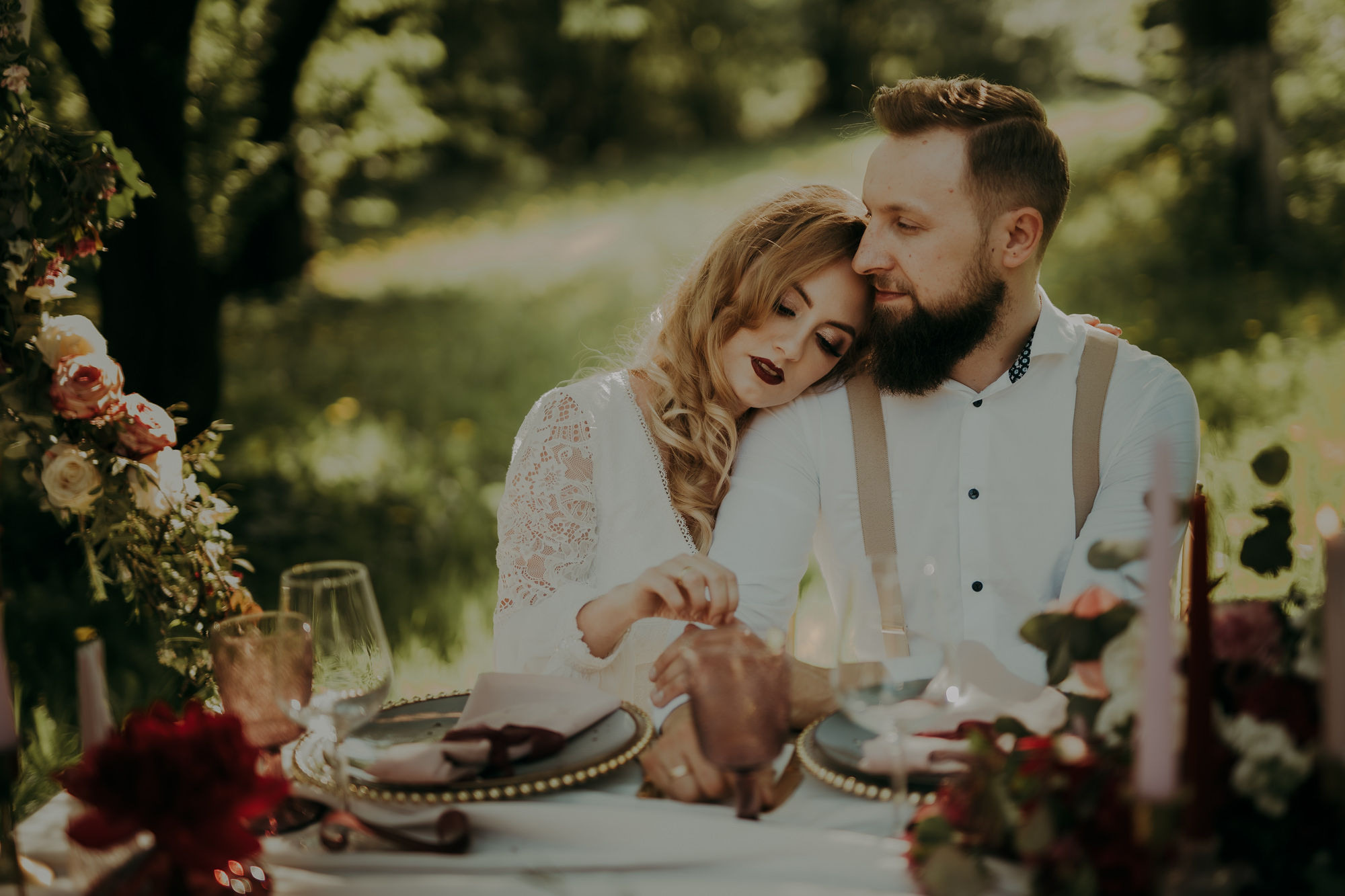 Sesja stylizowana w Wiśniowym Sadzie. Karkowskafoto - fotografia miłości