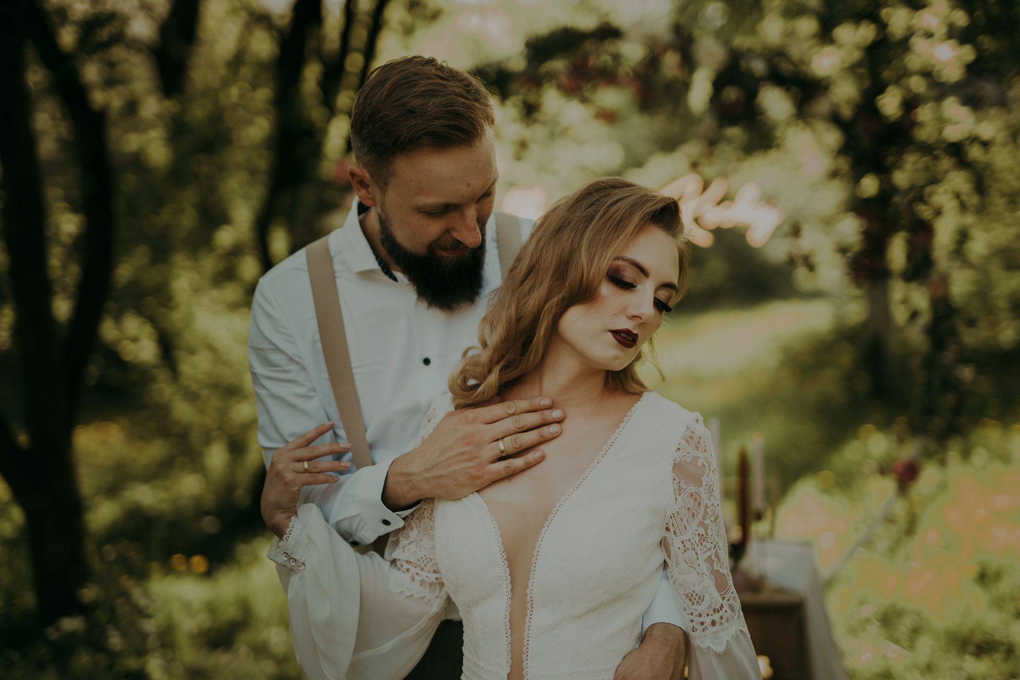 Sesja stylizowana w Wiśniowym Sadzie. Karkowskafoto - fotografia miłości