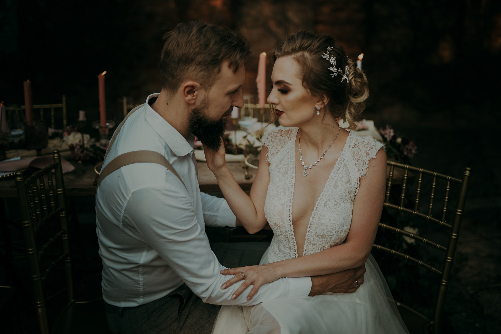 Sesja stylizowana w Wiśniowym Sadzie. Karkowskafoto - fotografia miłości