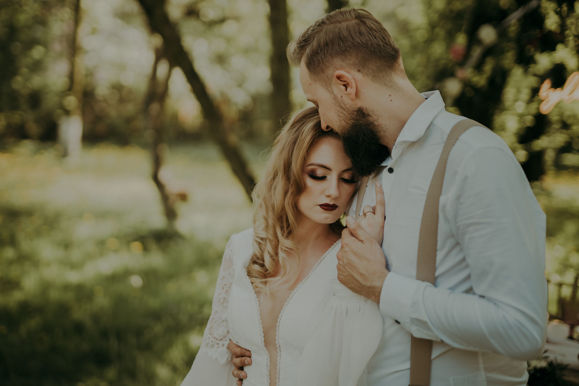 Sesja stylizowana w Wiśniowym Sadzie. Karkowskafoto - fotografia miłości