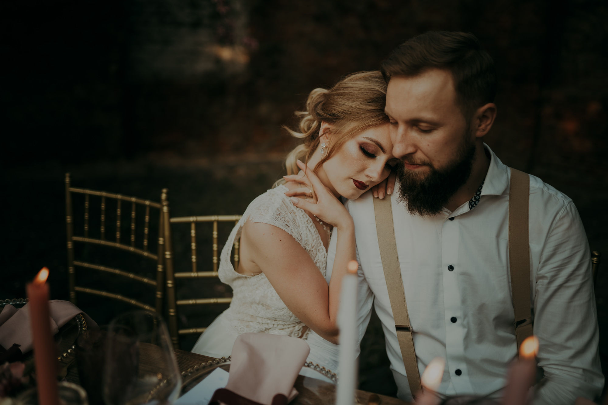 Sesja stylizowana w Wiśniowym Sadzie. Karkowskafoto - fotografia miłości