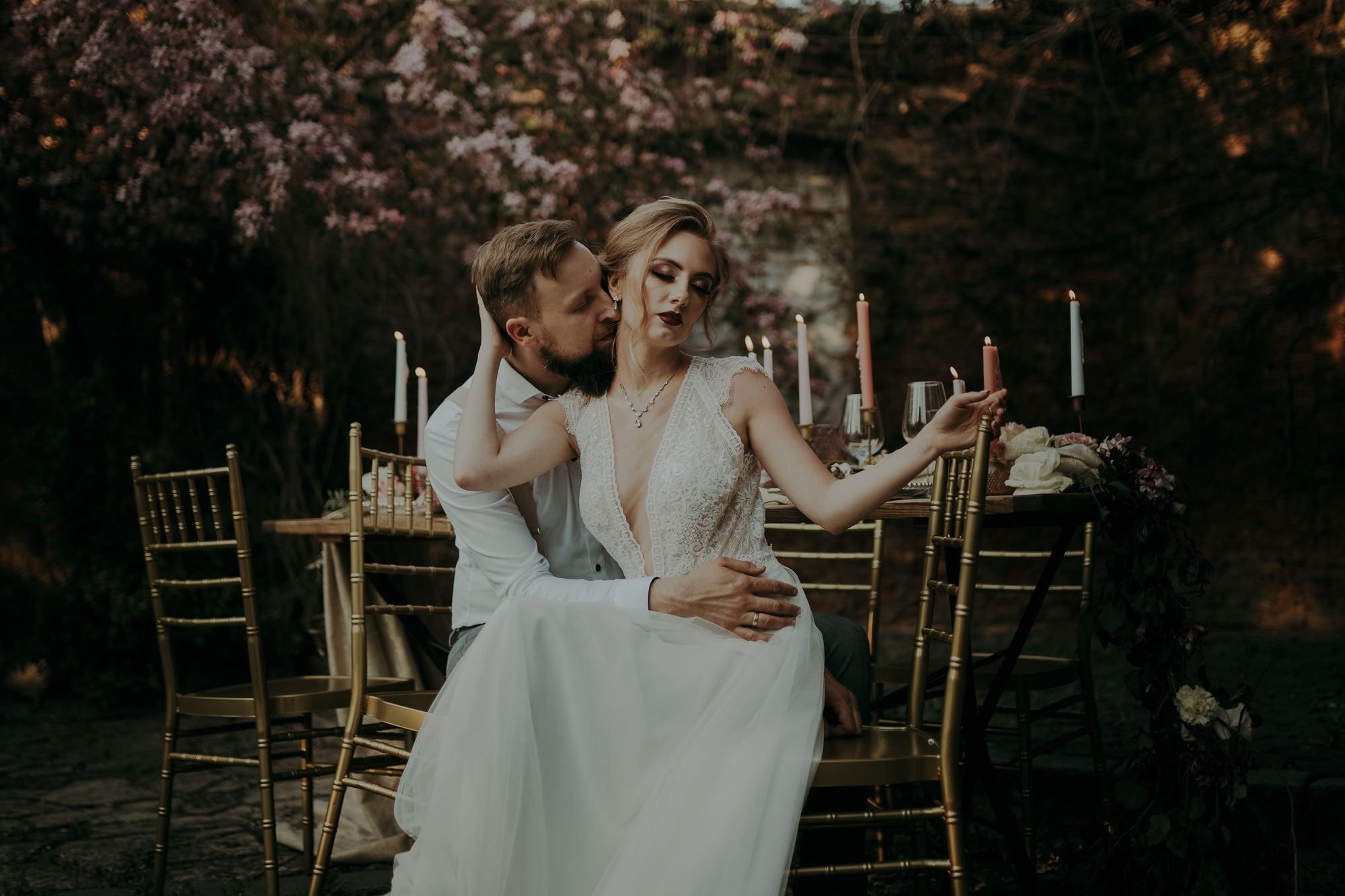 Sesja stylizowana w Wiśniowym Sadzie. Karkowskafoto - fotografia miłości