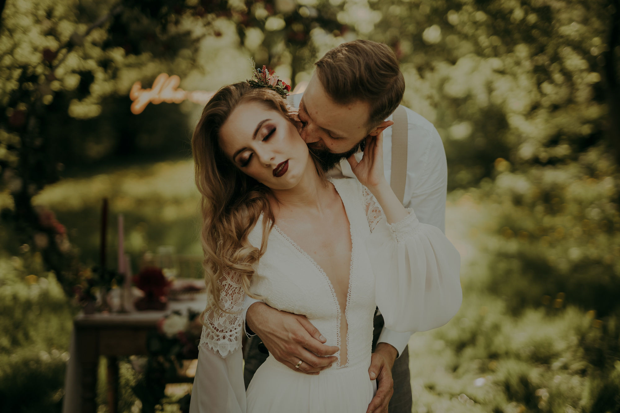 Sesja stylizowana w Wiśniowym Sadzie. Karkowskafoto - fotografia miłości