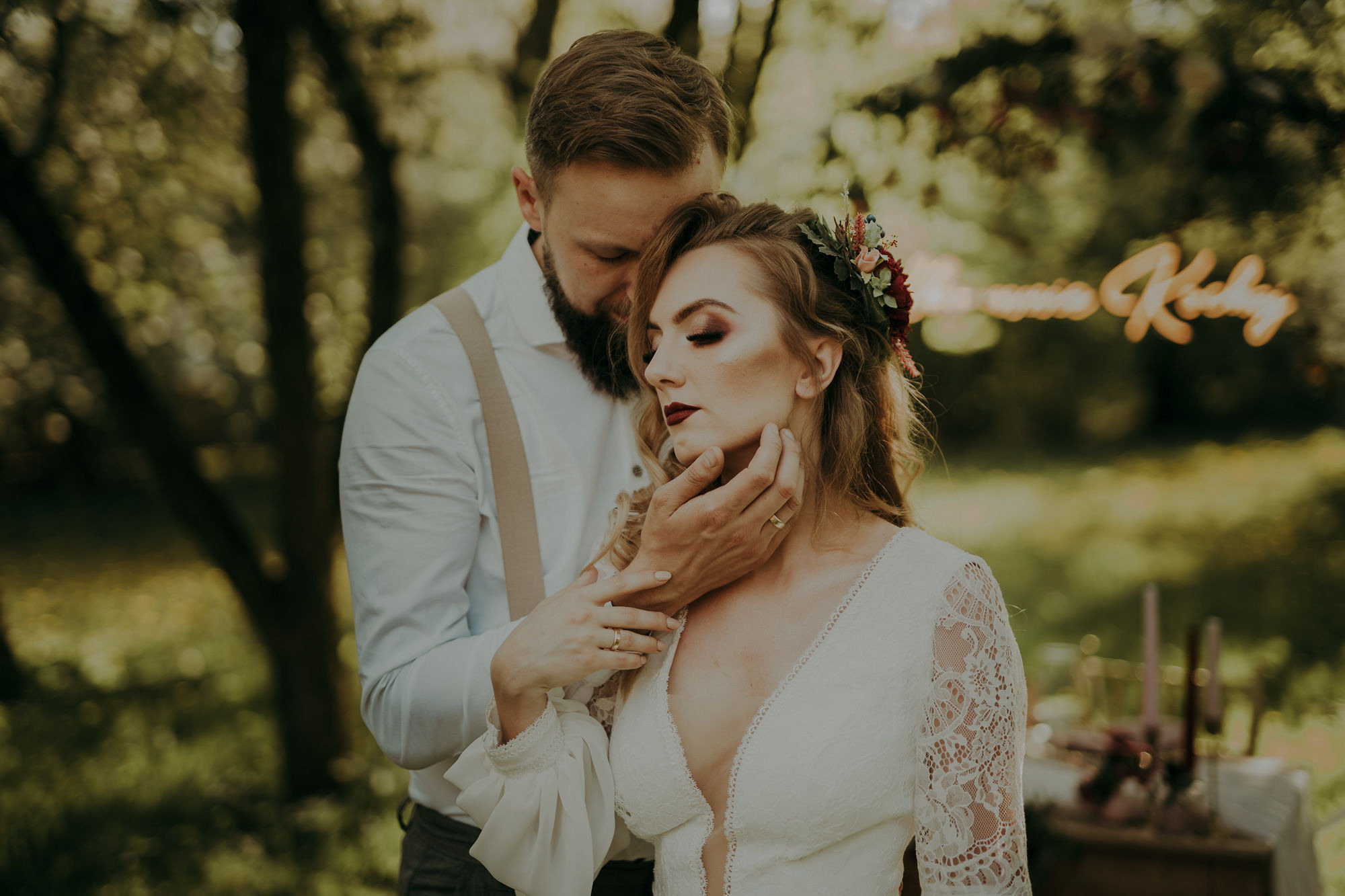 Sesja stylizowana w Wiśniowym Sadzie. Karkowskafoto - fotografia miłości