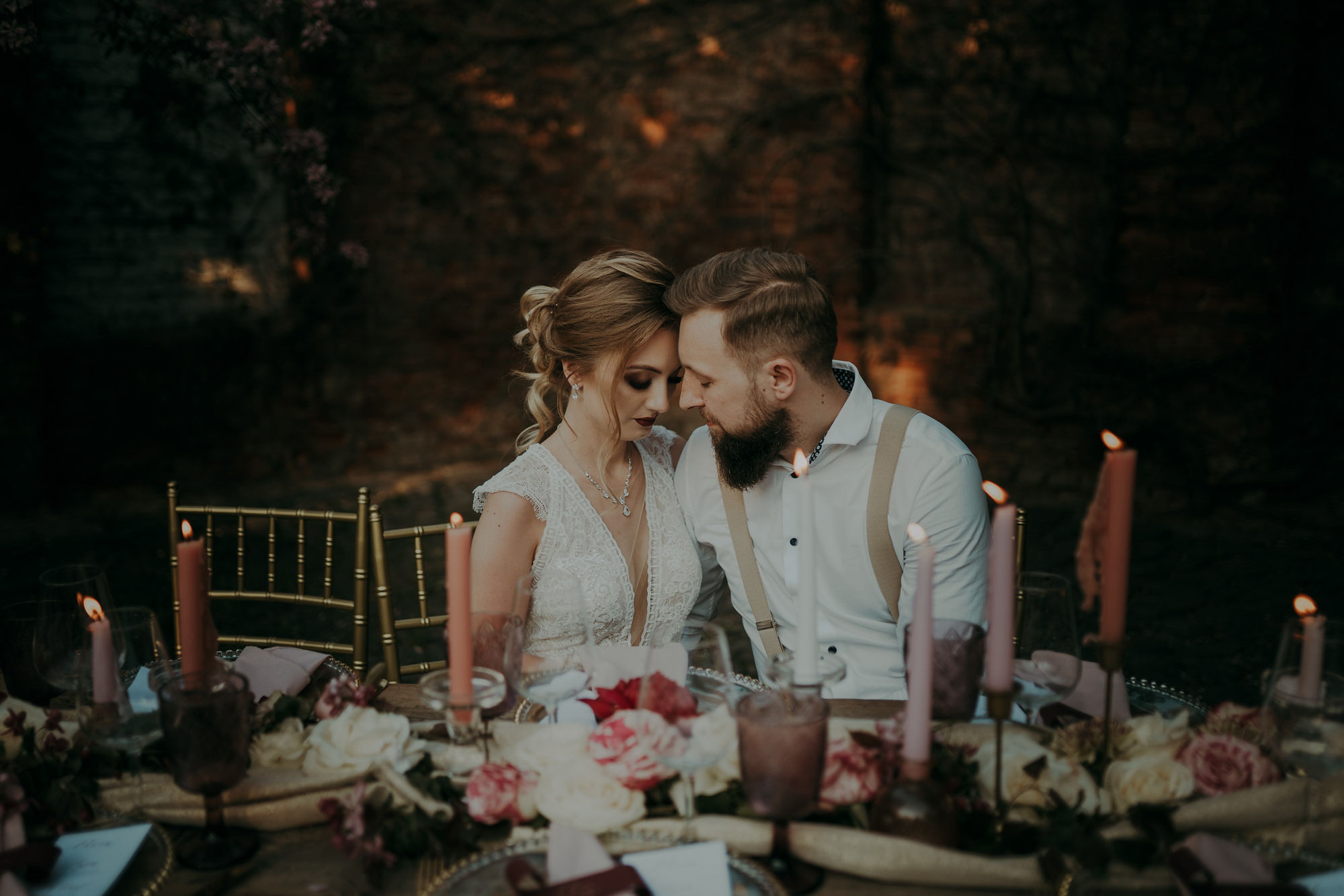 Sesja stylizowana w Wiśniowym Sadzie. Karkowskafoto - fotografia miłości