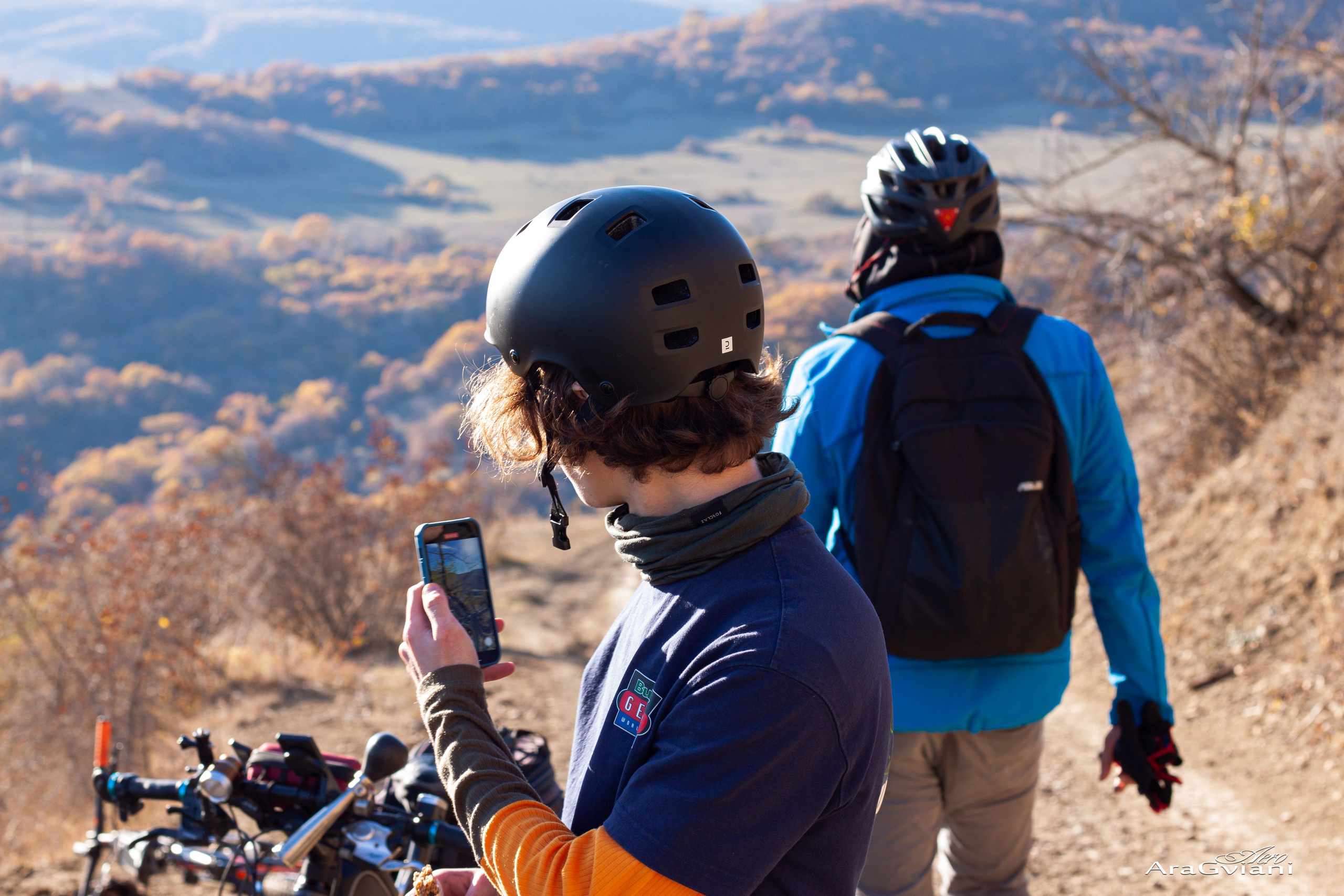 ჰიპოველოს შემოდგომის ველოტური წვერში. FramefreeMan