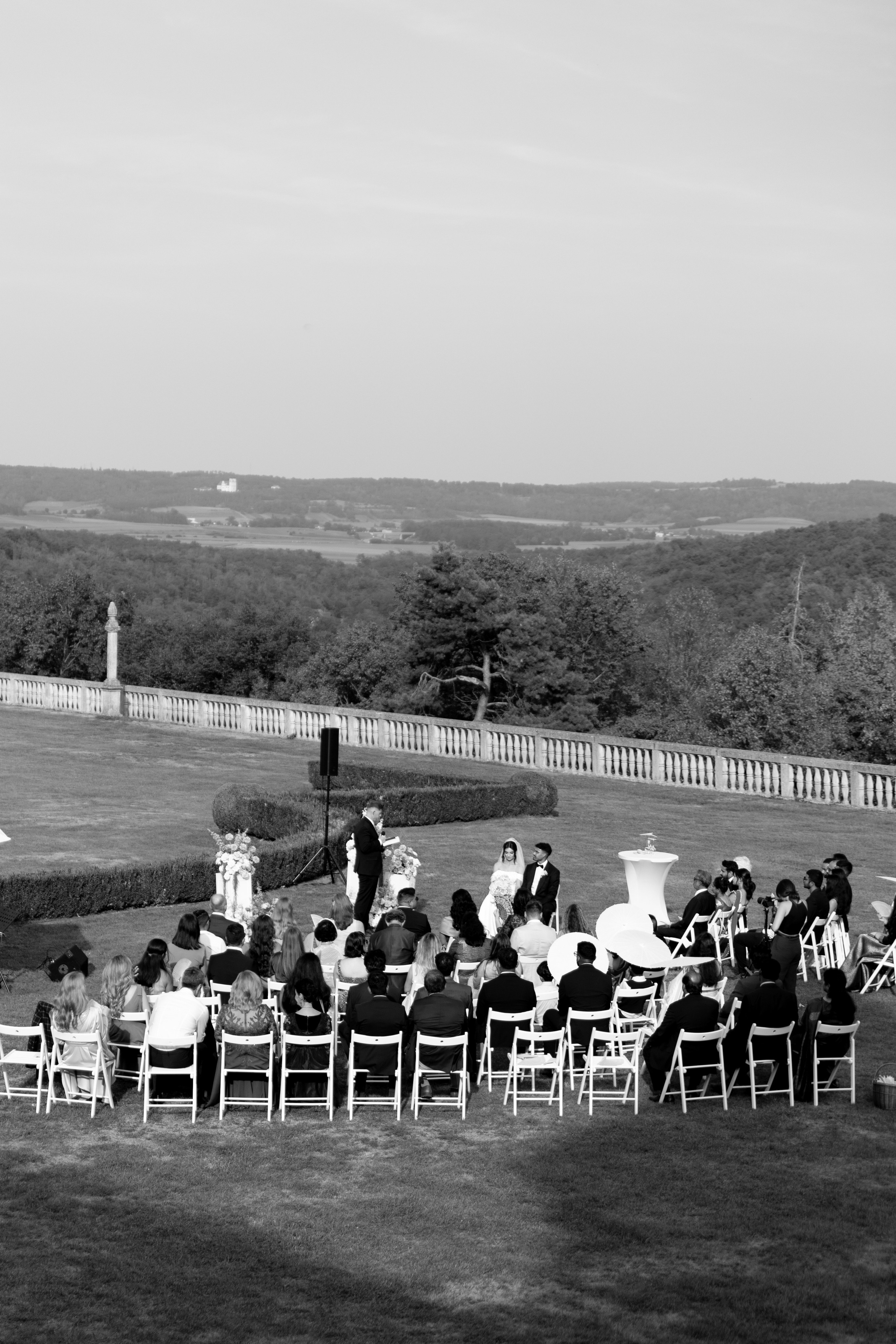 Elegant Castle Wedding in Austria | Alwin & Ruth’s Fairytale Celebration. Wedding photographer and videographer based in Timisoara, Romania